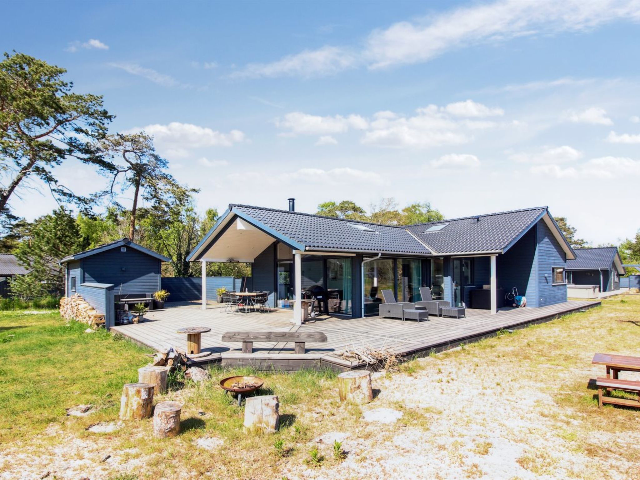 "Windelgard" - 140m from the sea
