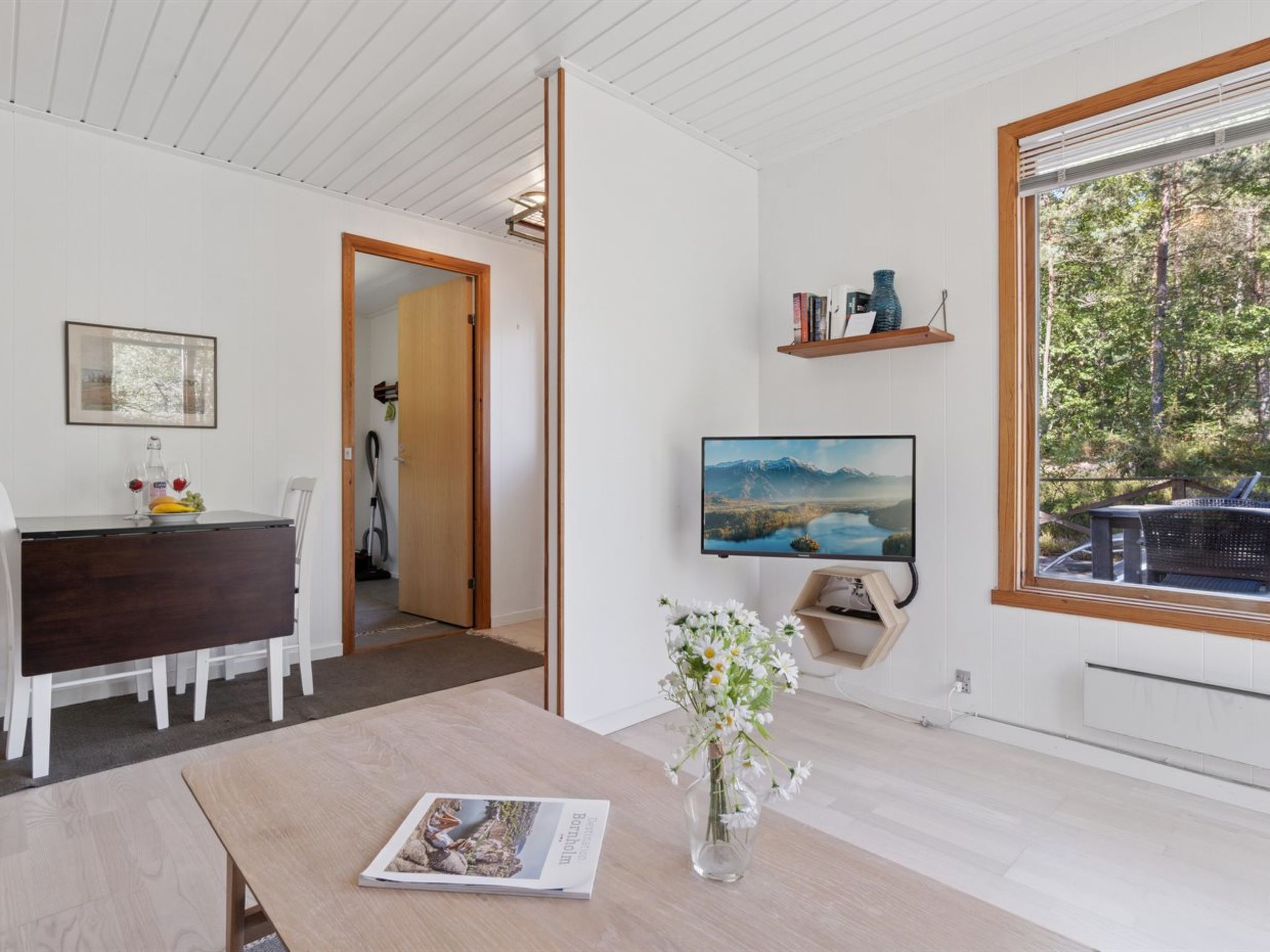 "Fredsine" - 1.2km from the sea-Binnen