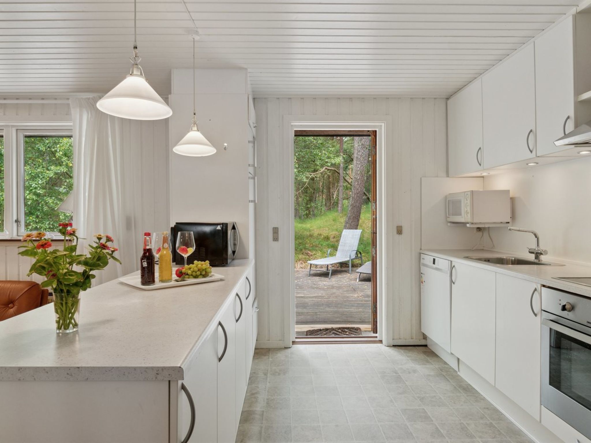 "Clementine" - 1.2km from the sea - Binnen