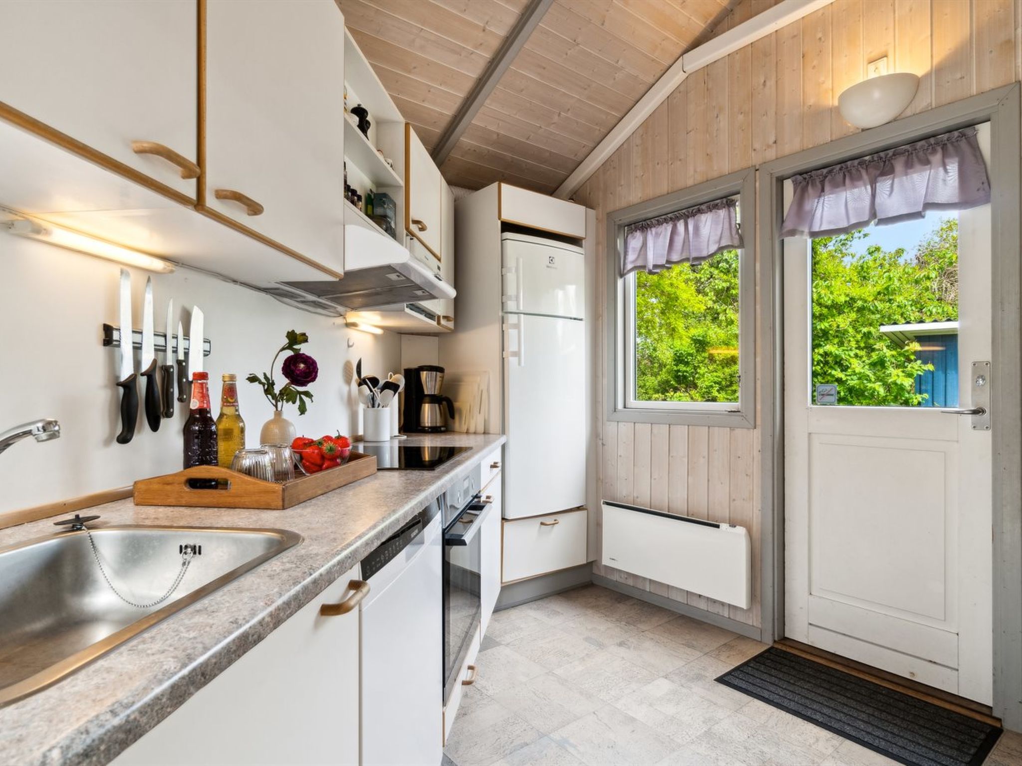 "Ejnarine" - 300m from the sea - Binnen