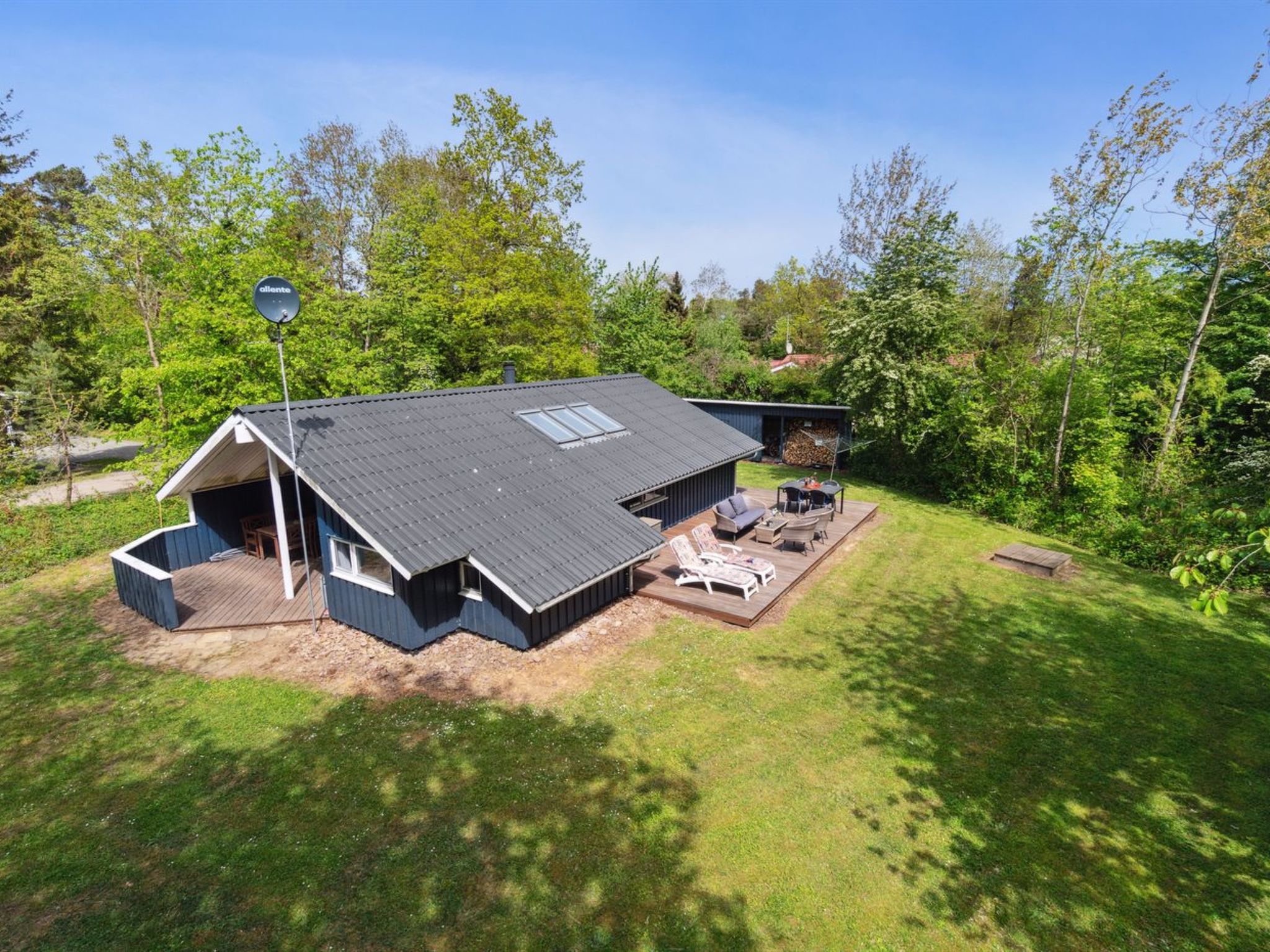 "Ejnarine" - 300m from the sea - Buiten