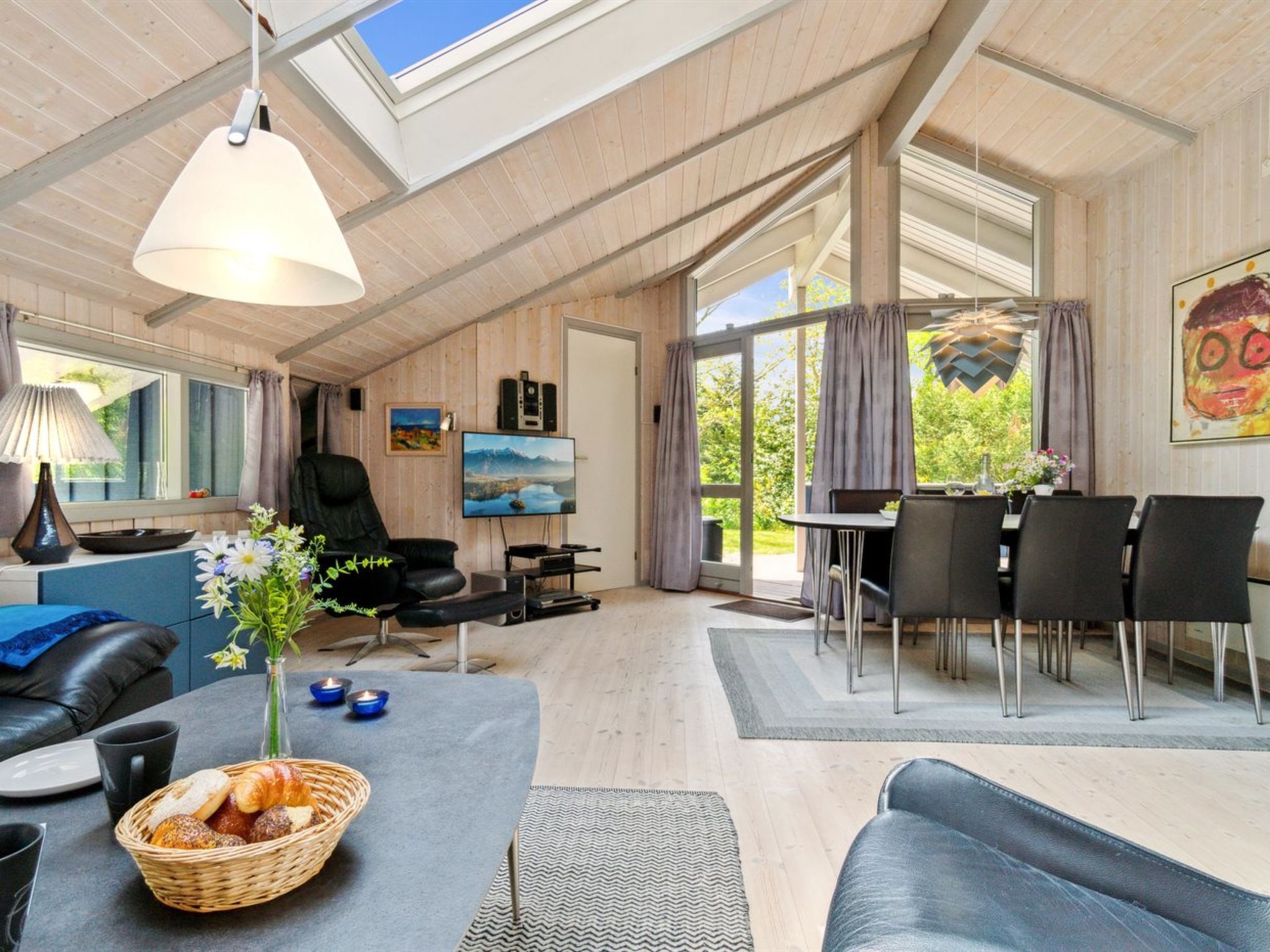 "Ejnarine" - 300m from the sea - Binnen