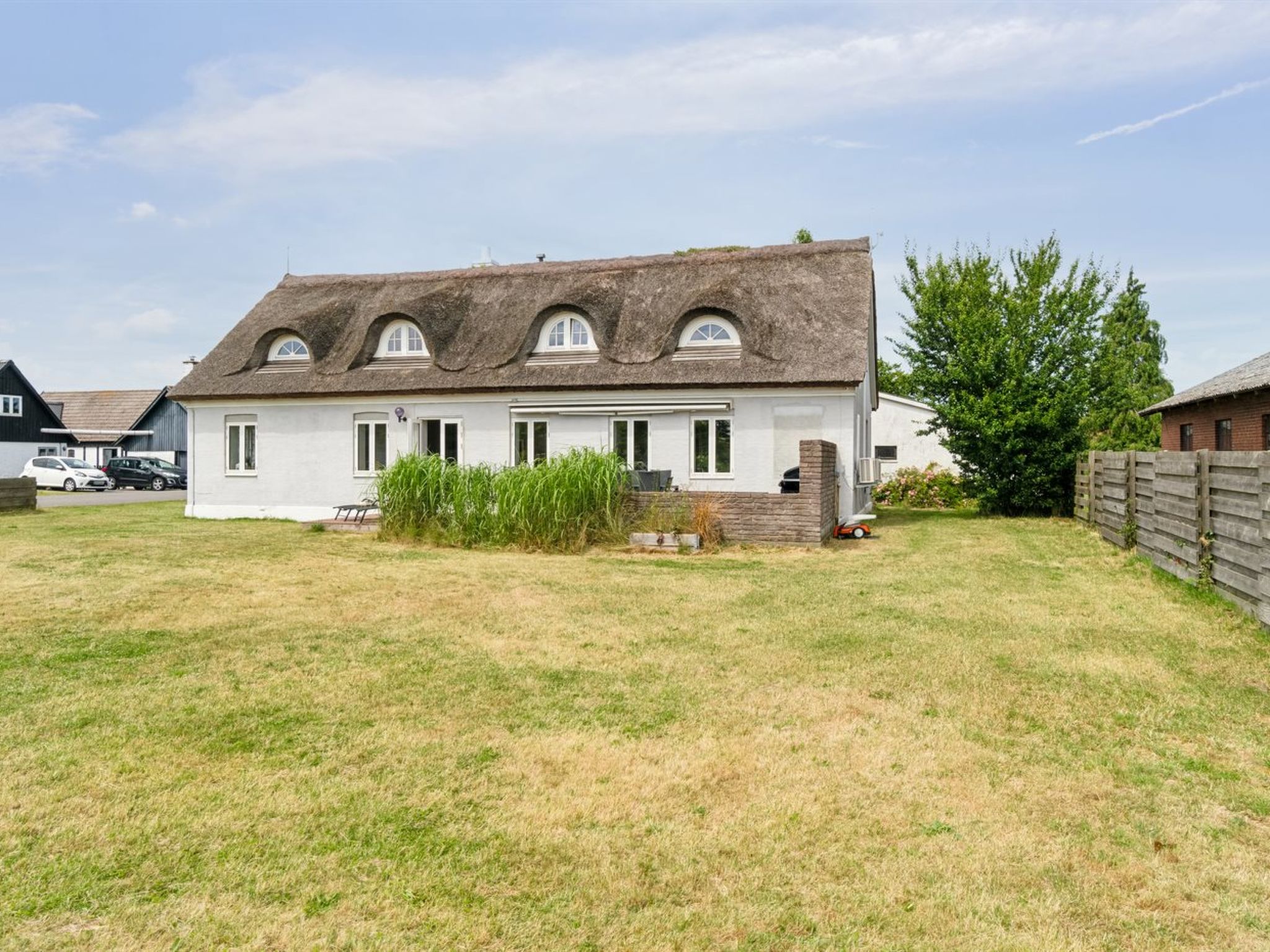 "Fridgerd" - 4.8km from the sea - Buiten