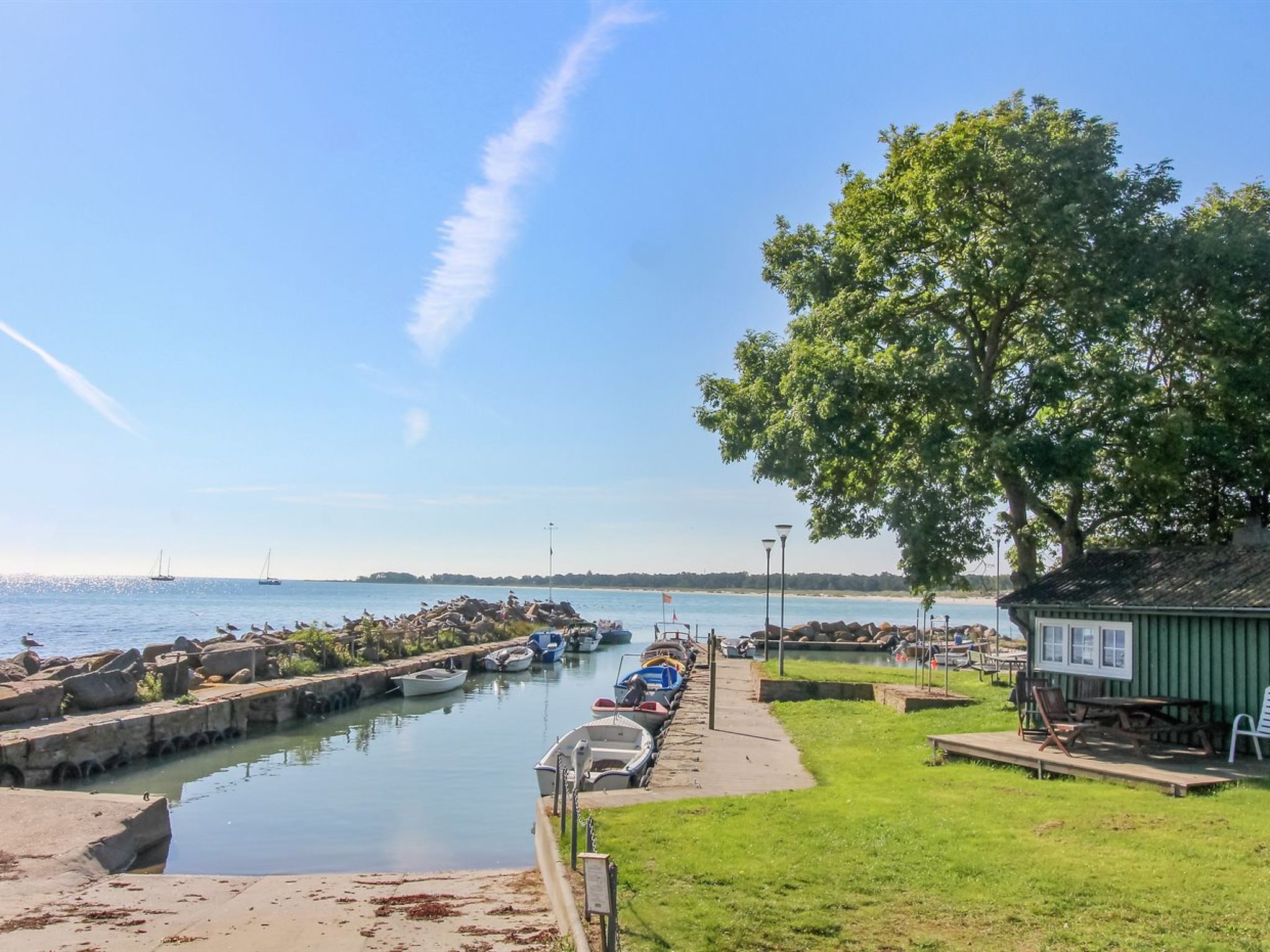 "Eine" - 150m from the sea - Image 5