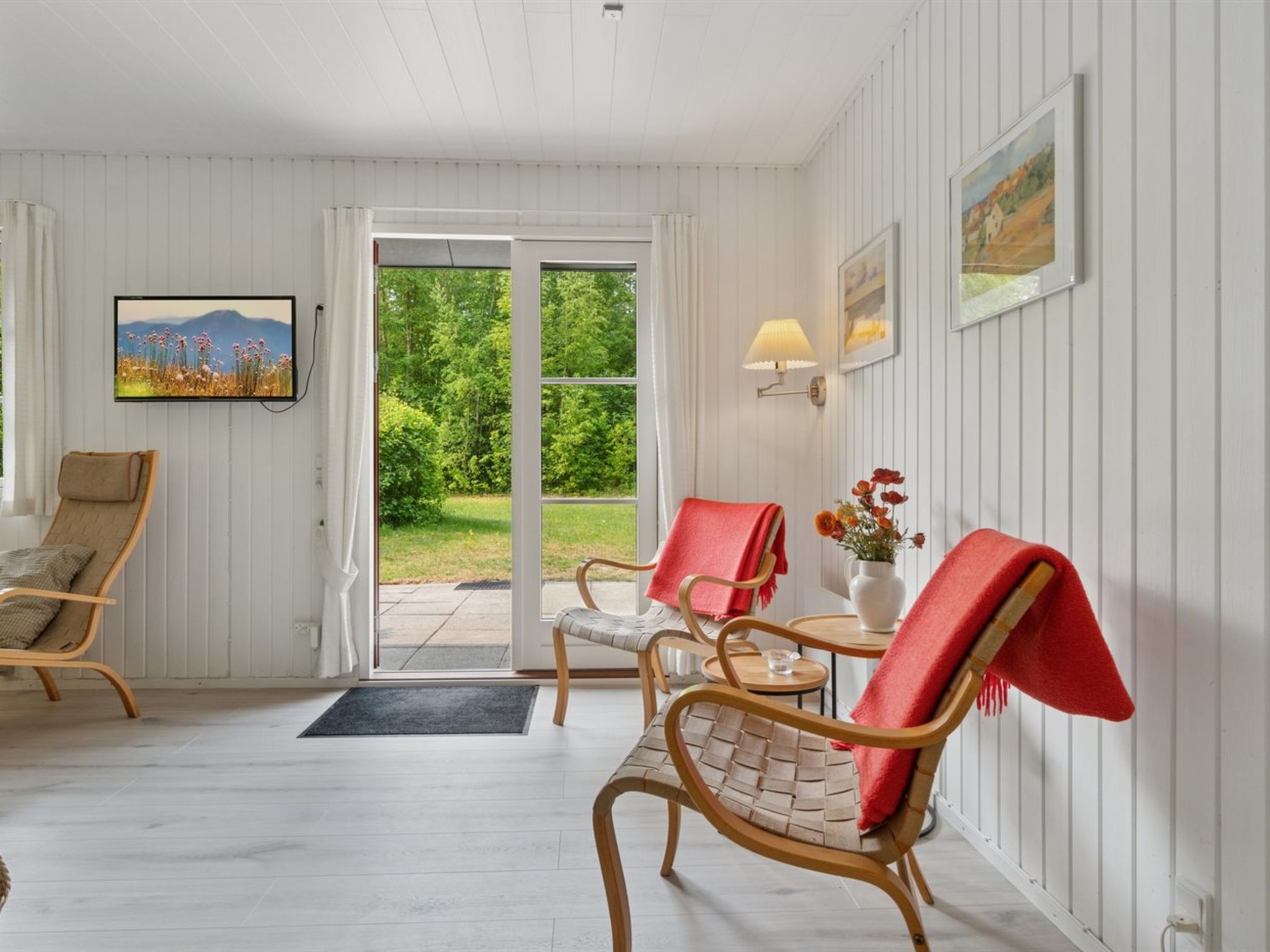 "Gail" - 200m from the sea - Inside