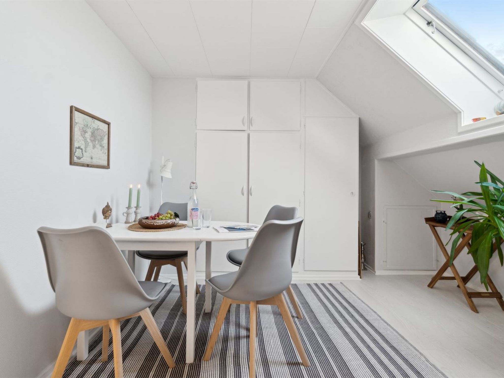 "Annvy" - 1km from the sea - Binnen