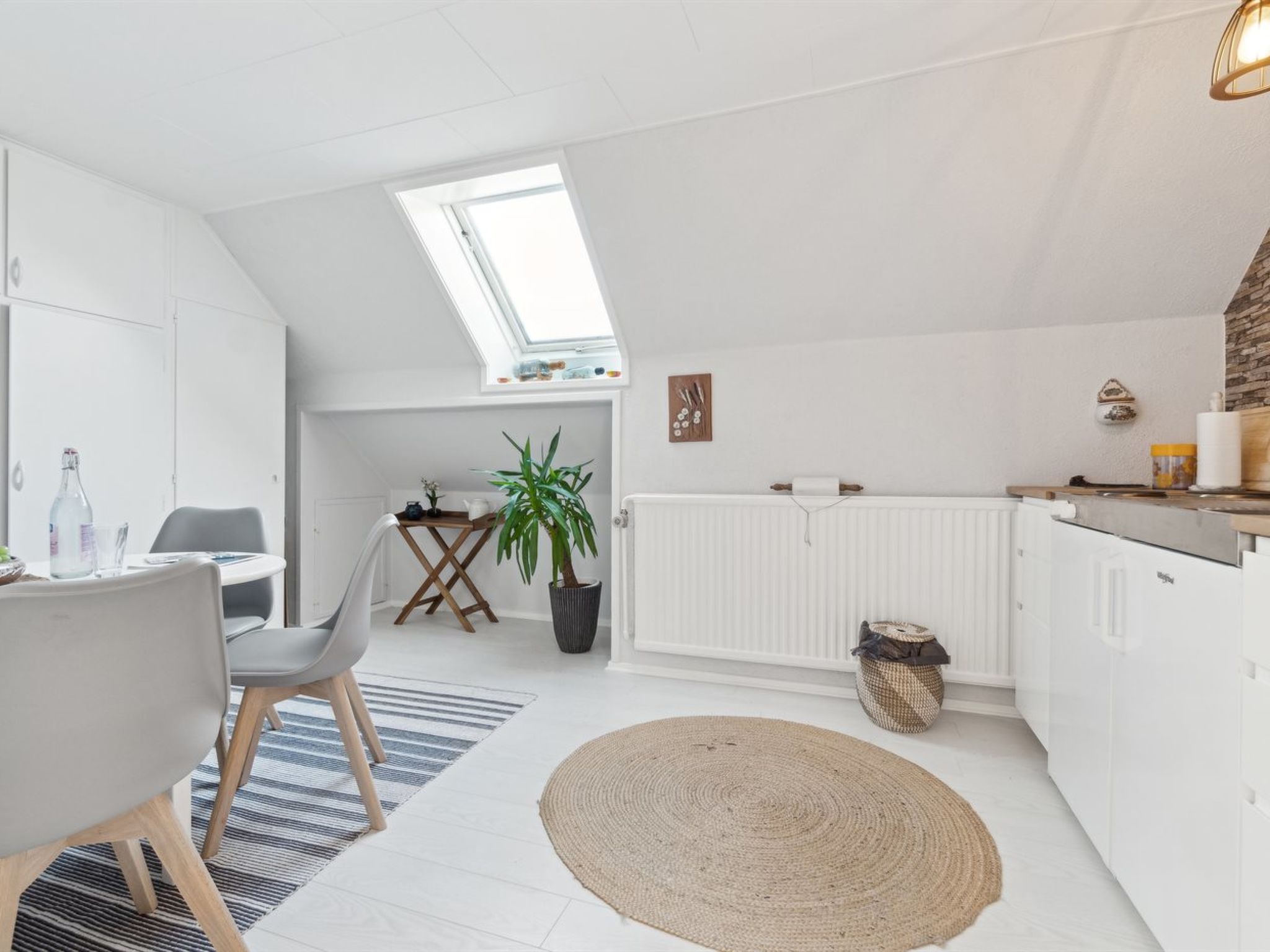 "Annvy" - 1km from the sea - Binnen