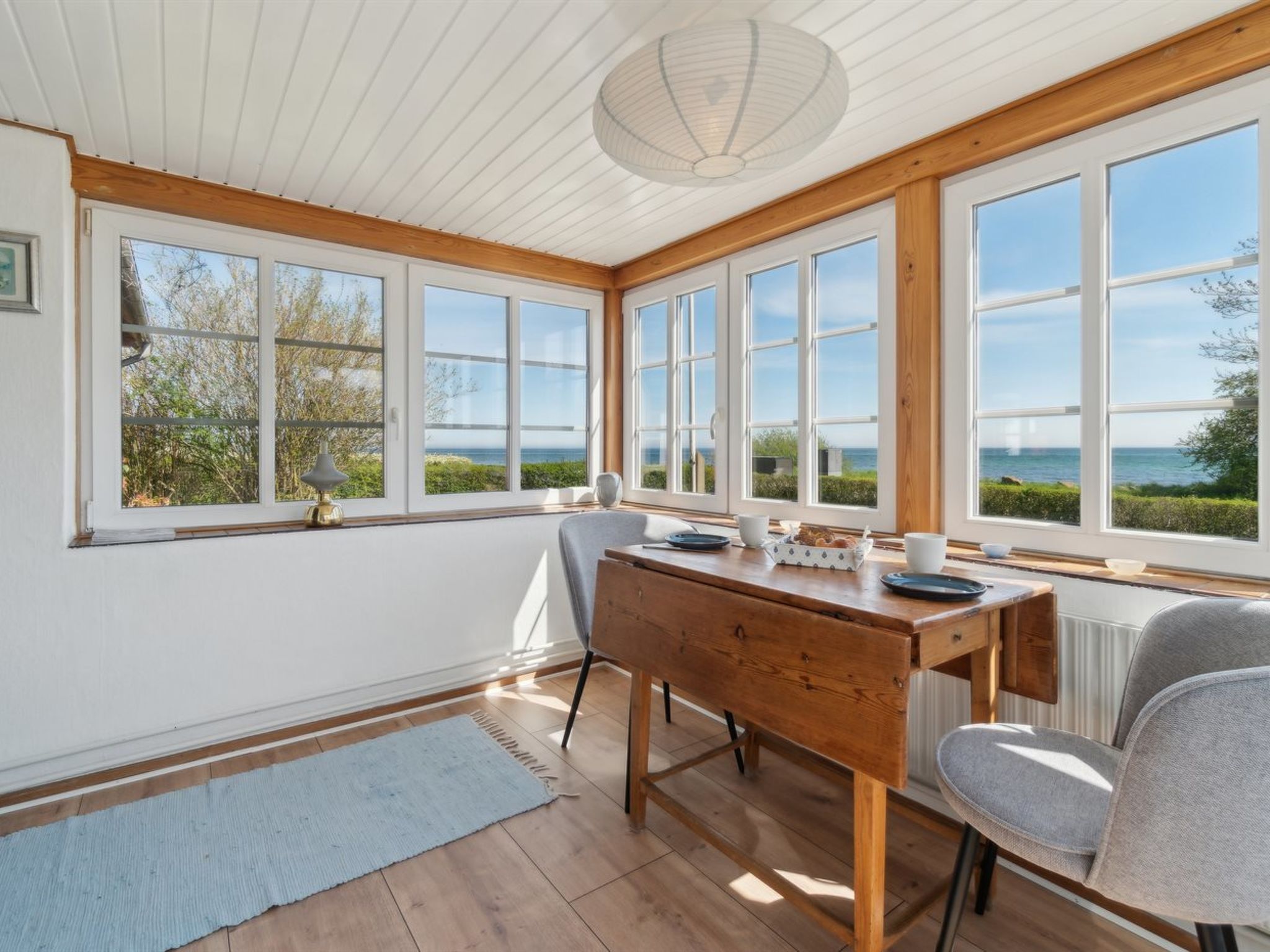 "Hakon" - 40m from the sea-Drinnen
