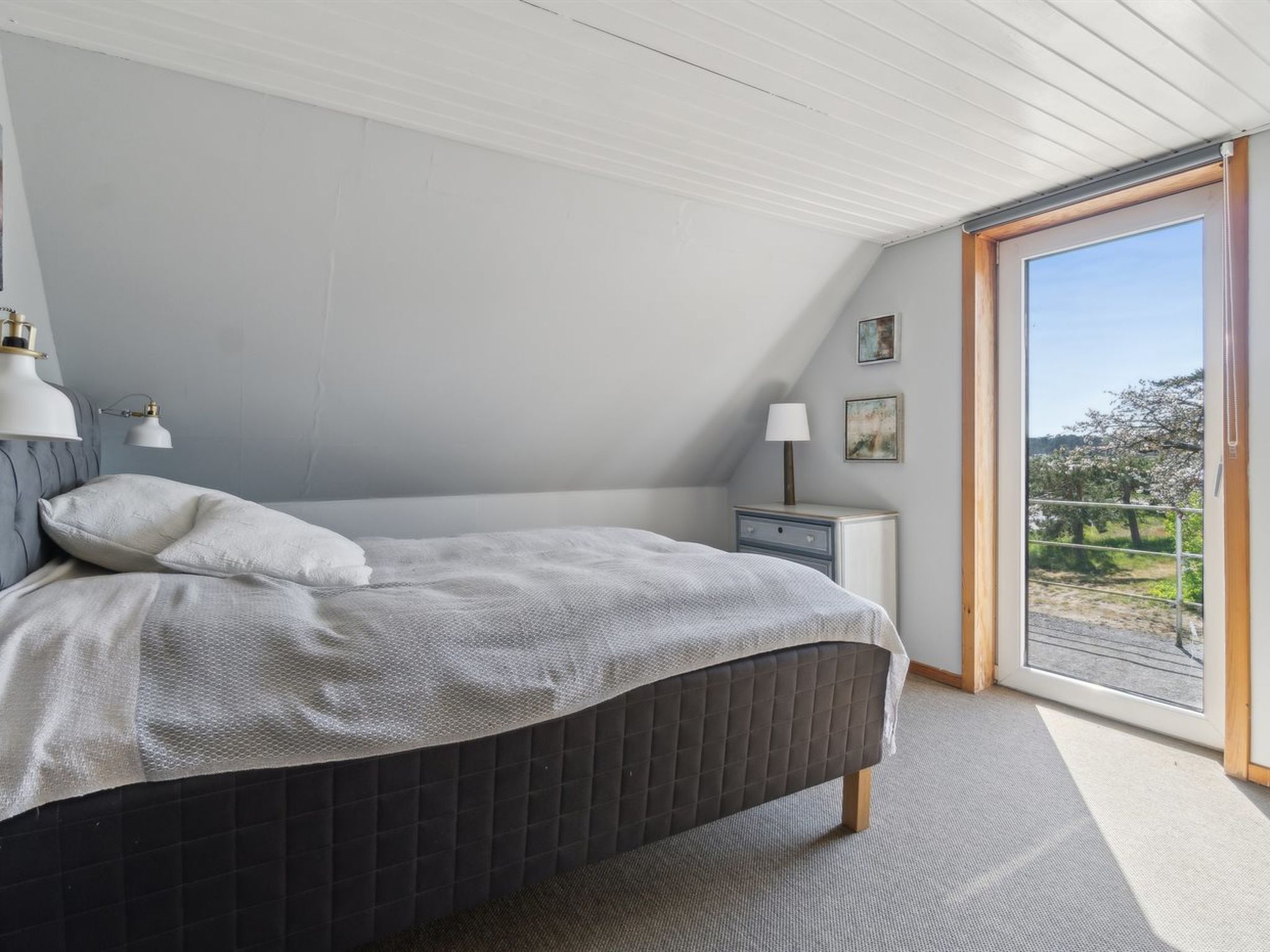 "Hakon" - 40m from the sea-Drinnen