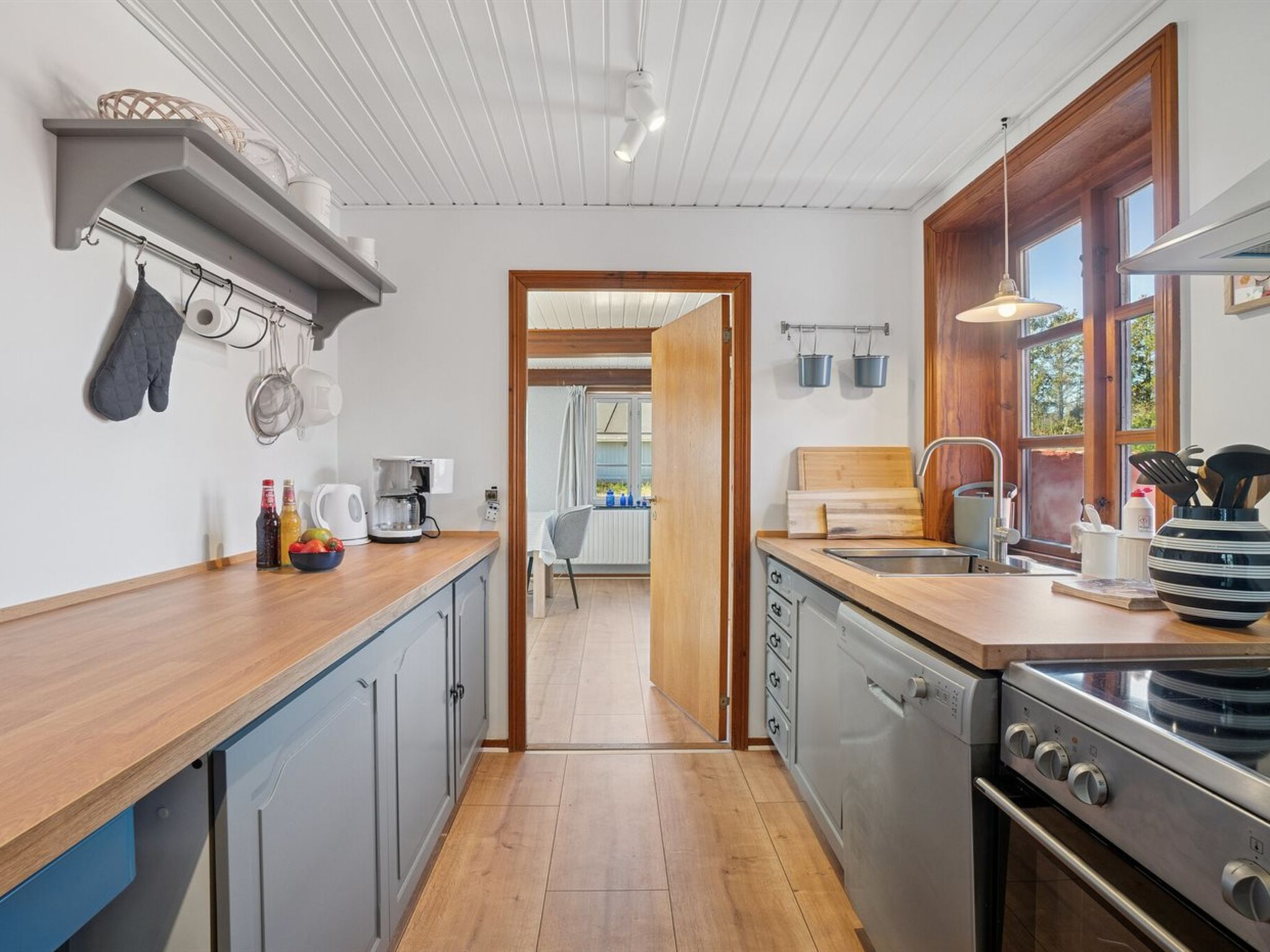 "Hakon" - 40m from the sea - Inside