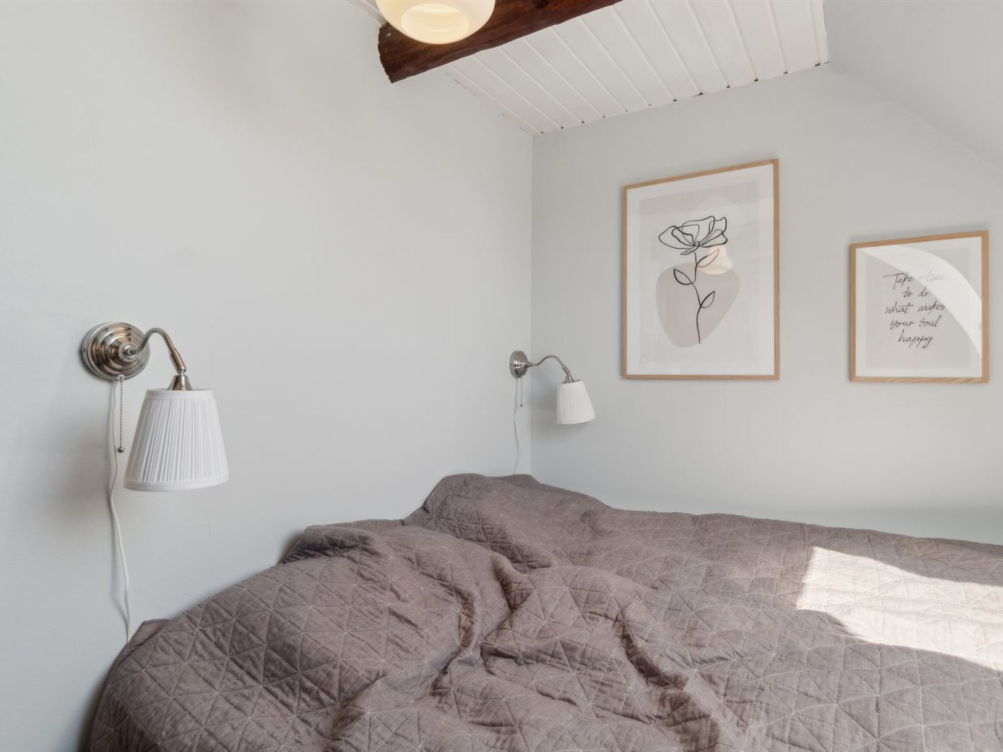 "Hakon" - 40m from the sea - Inside