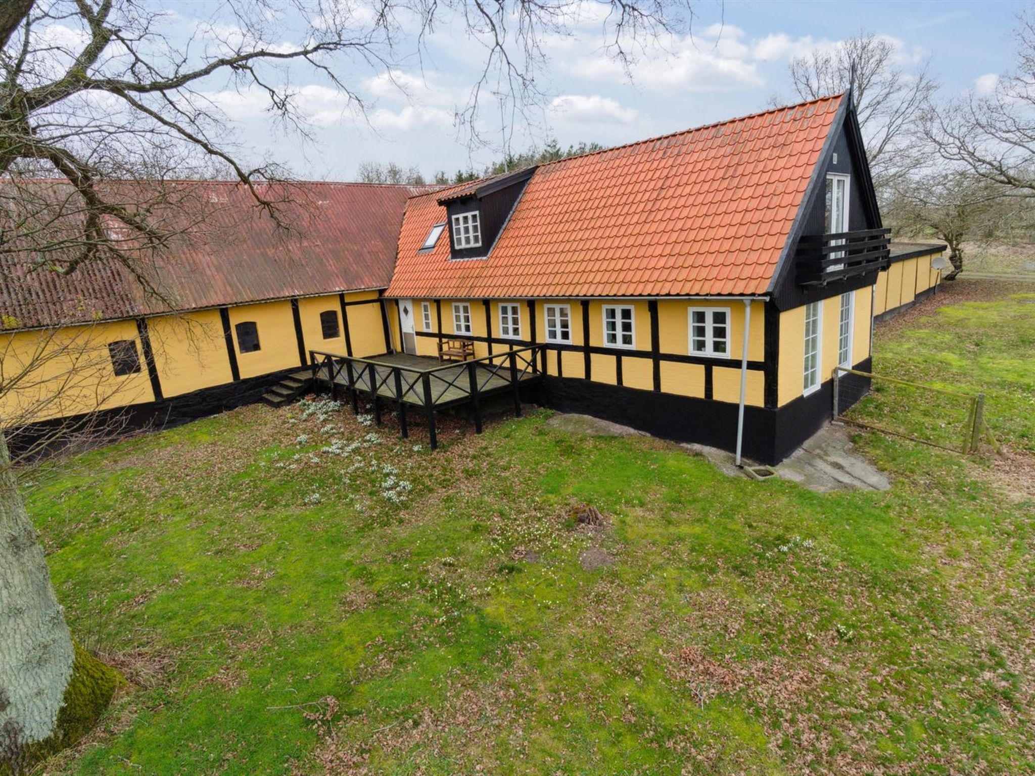 "Bena" - 2km from the sea