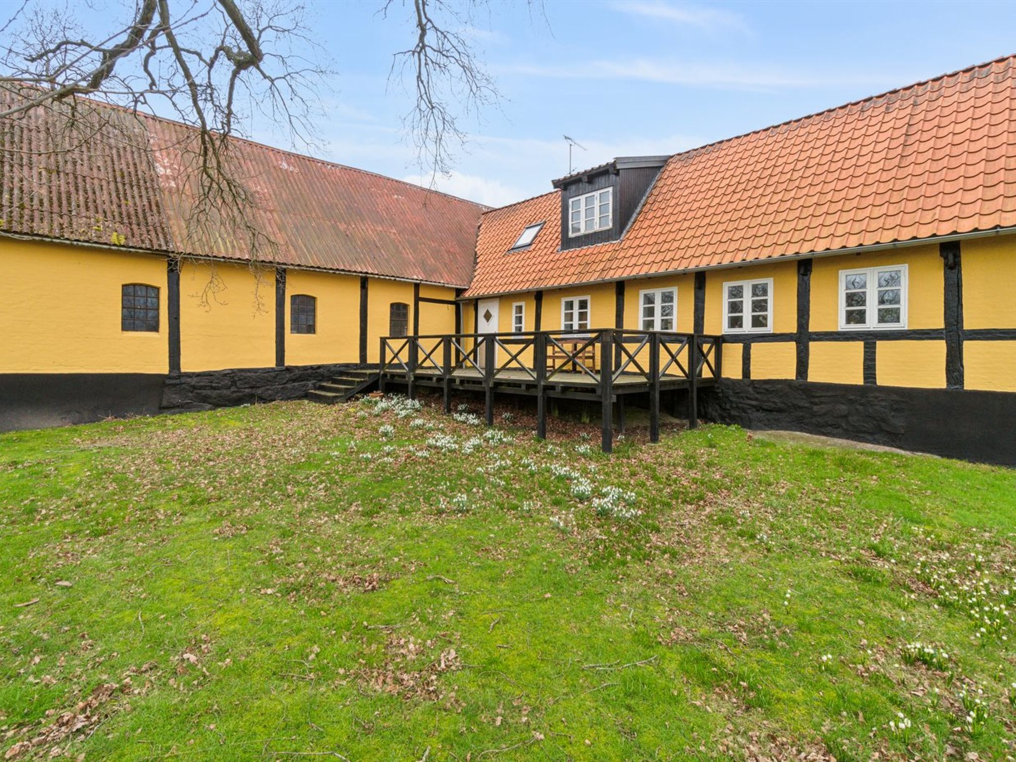 "Bena" - 2km from the sea