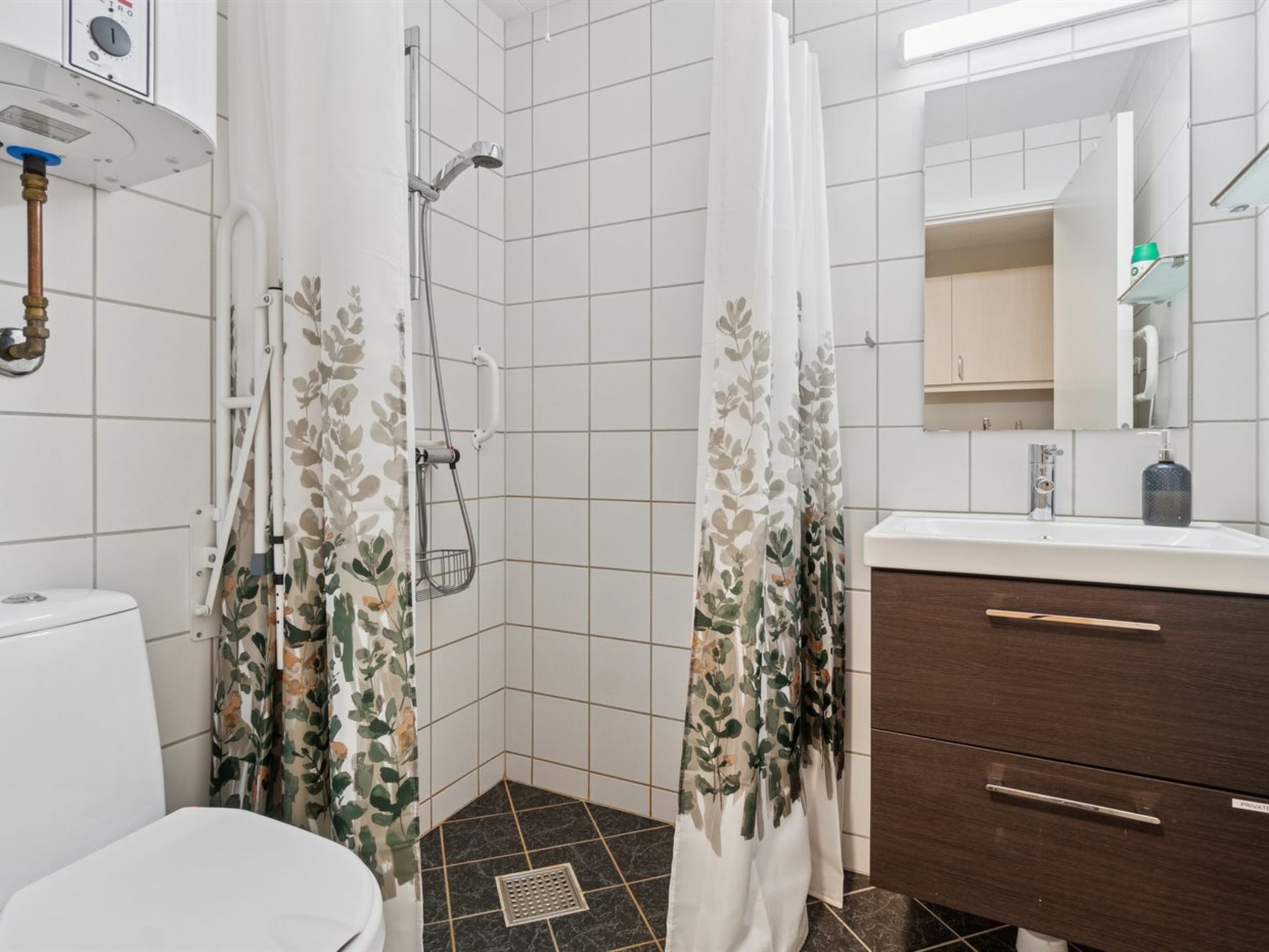 "Emppu" - 300m from the sea-Drinnen