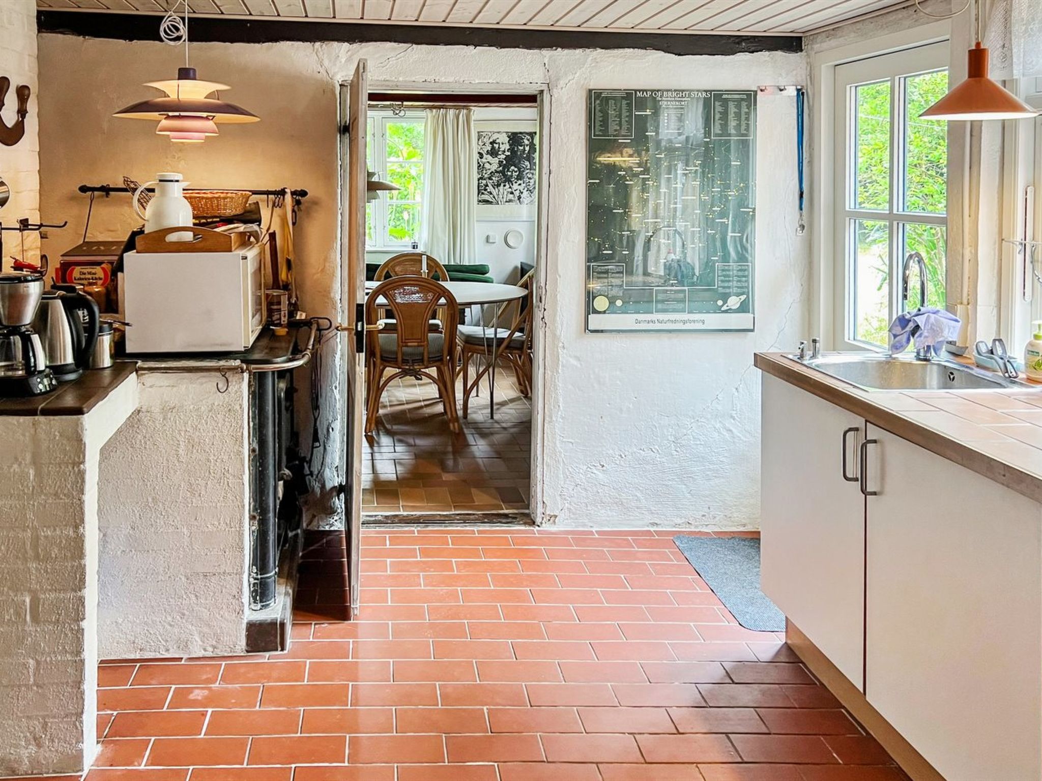 "Virpi" - 8km from the sea-Drinnen
