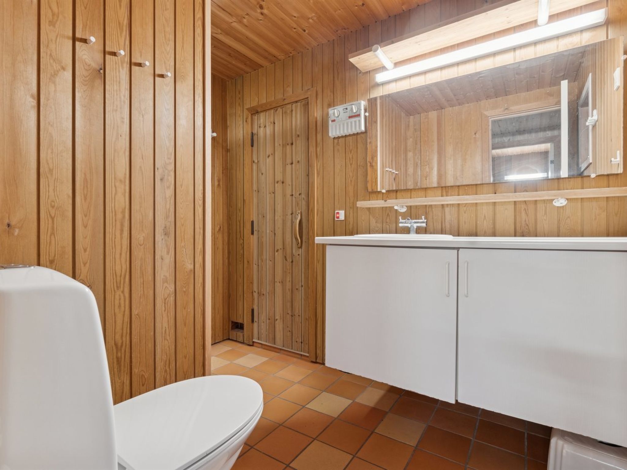 "Tjegge" - 500m from the sea - Binnen