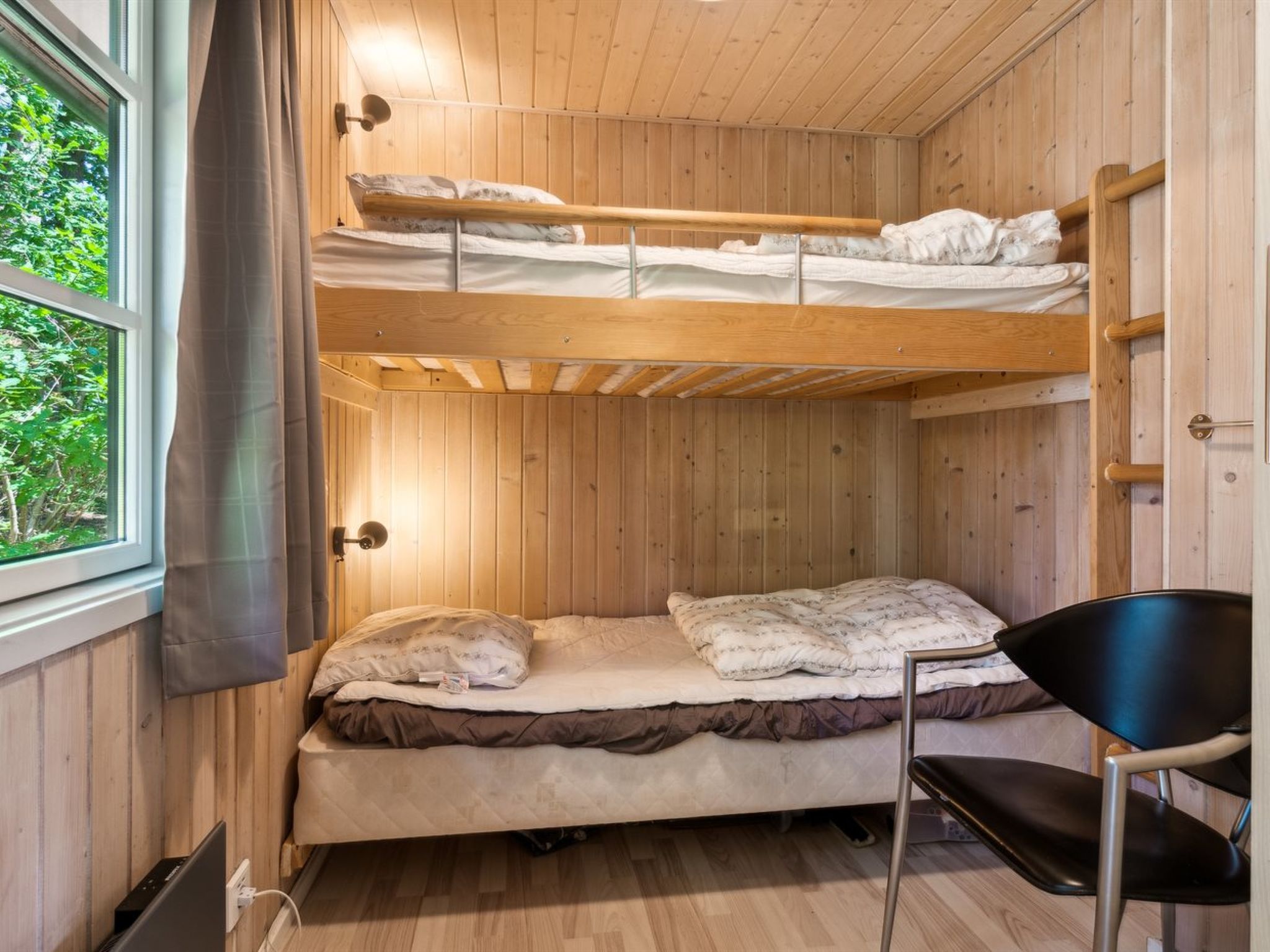 "Wale" - 100m from the sea-Binnen