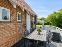 Ruime vakantiewoning Hughlek op 450 meter van de Oostzee bij Nexø - thumbnail 6