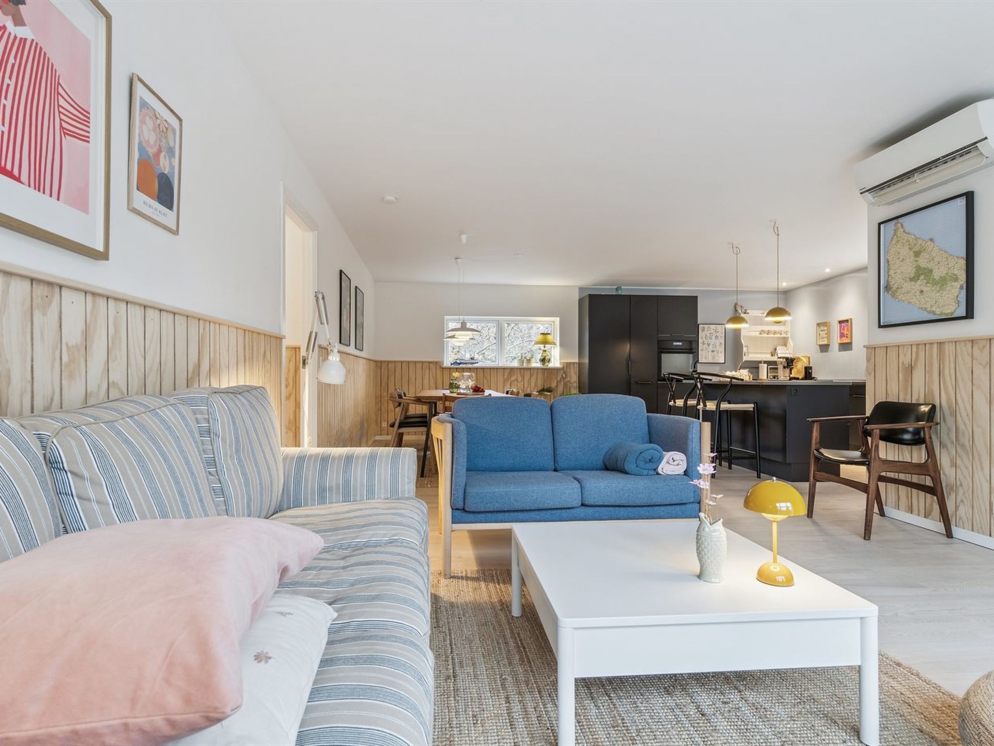 "Svenja" - 300m from the sea - Binnen