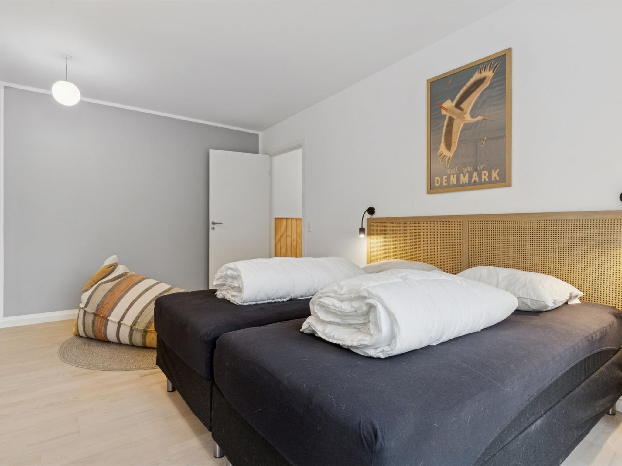 "Svenja" - 300m from the sea - Binnen