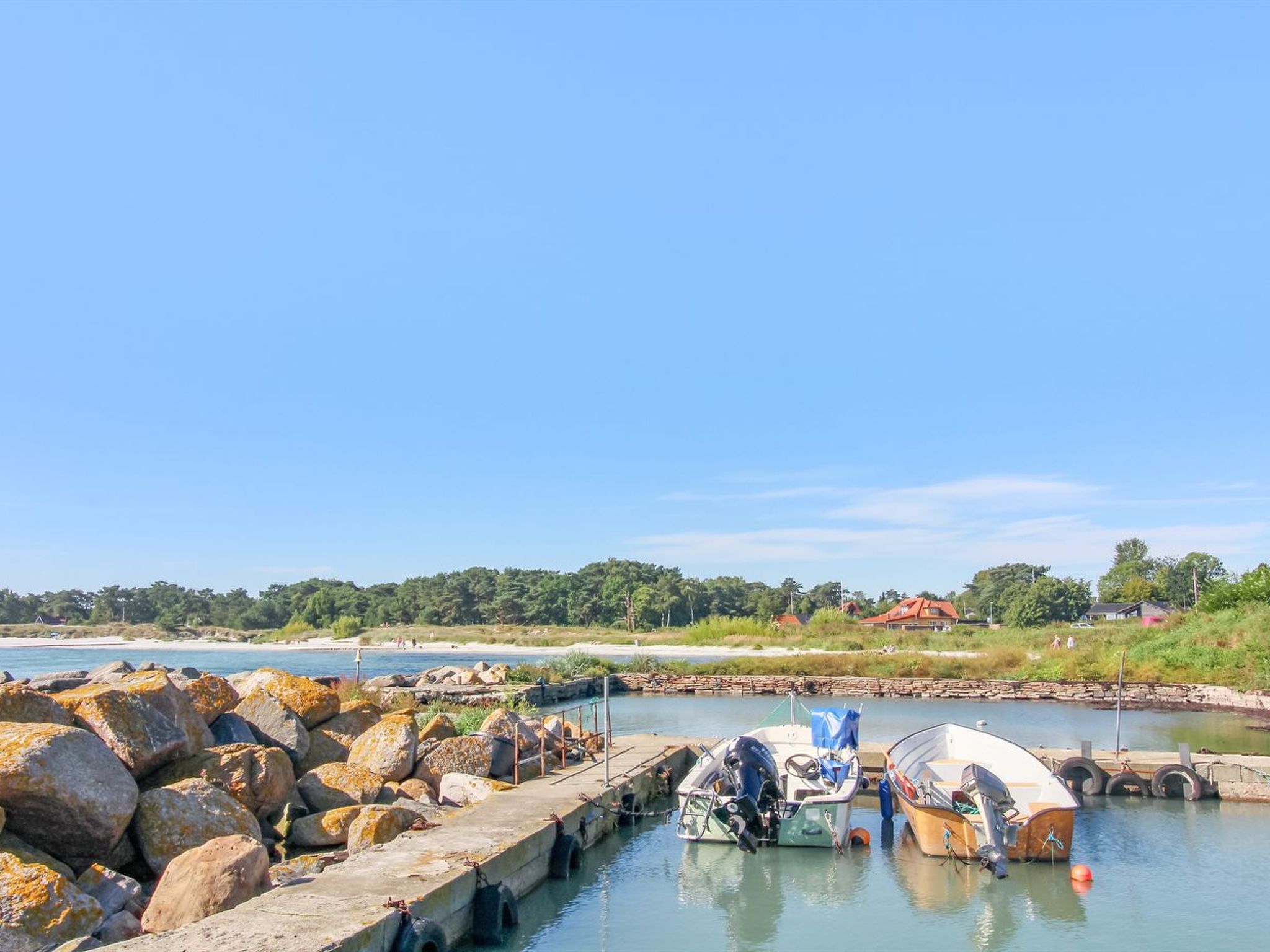 "Floora" - 250m from the sea - Buiten