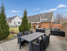 Sfeervol vakantiehuis nabij Nexø, 600 meter van zee – ideaal voor 8 personen - thumbnail 1