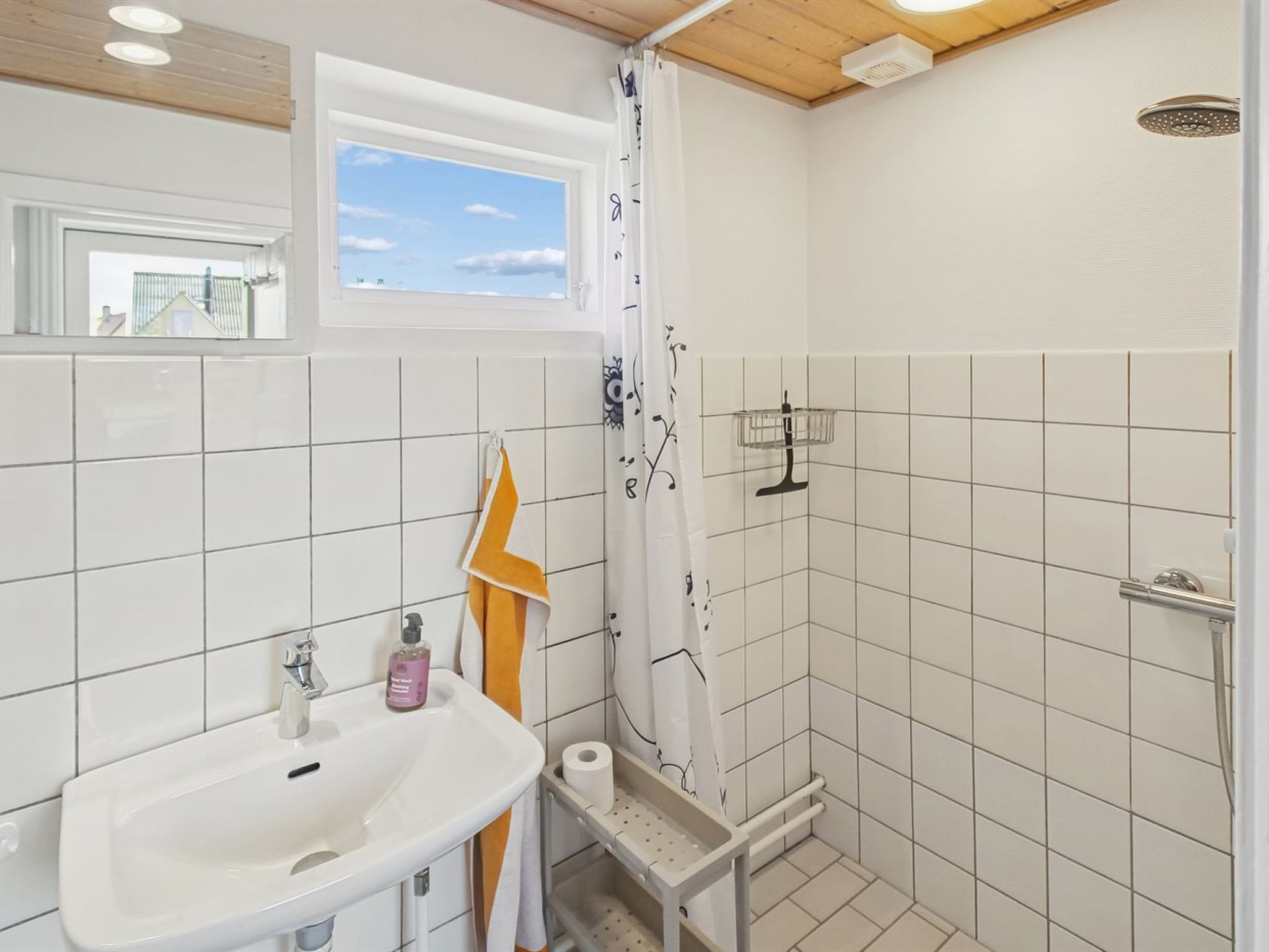 "Toivo" - 300m from the sea - Binnen