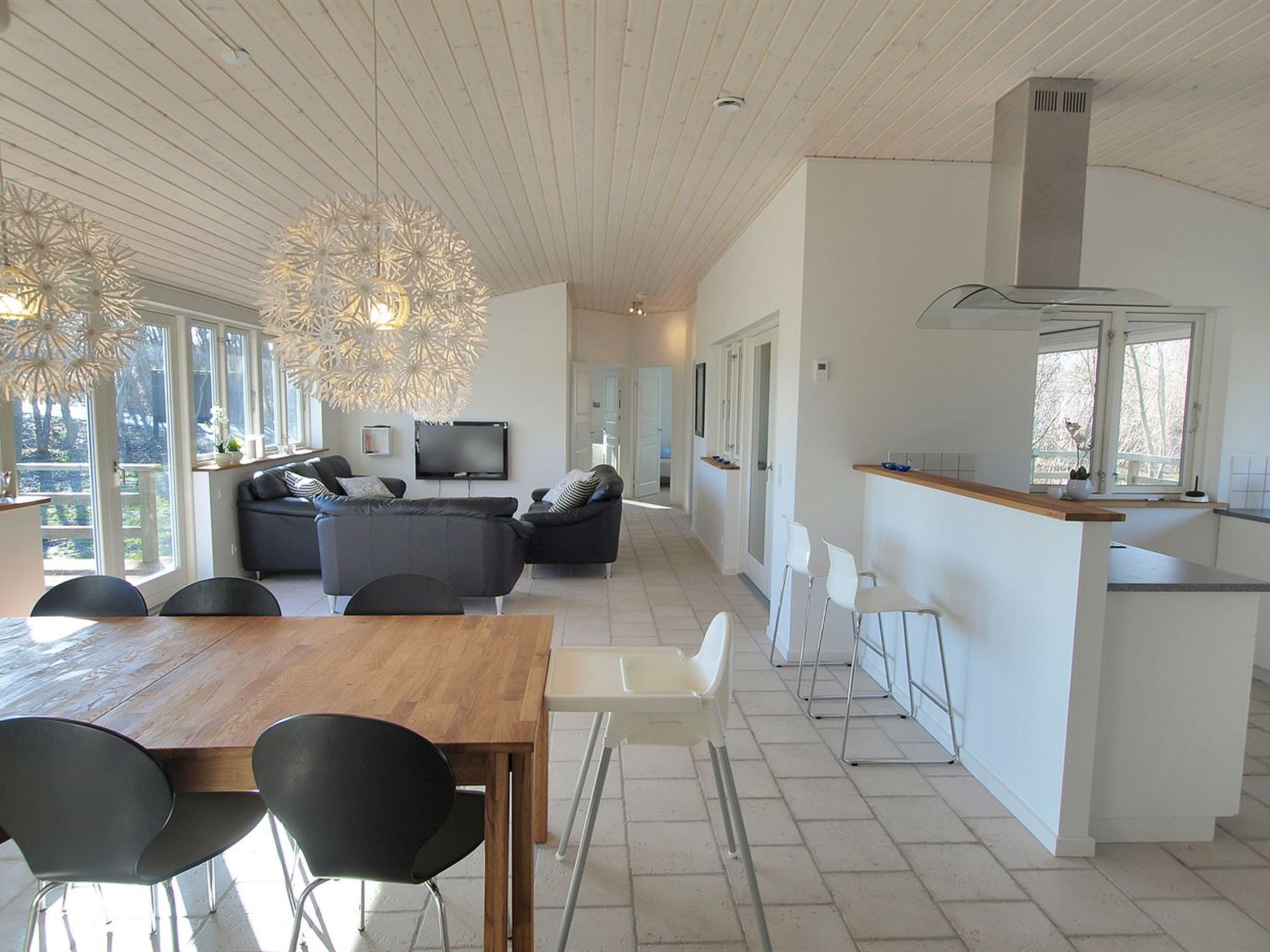 "Lätizia" - 300m from the sea - Binnen