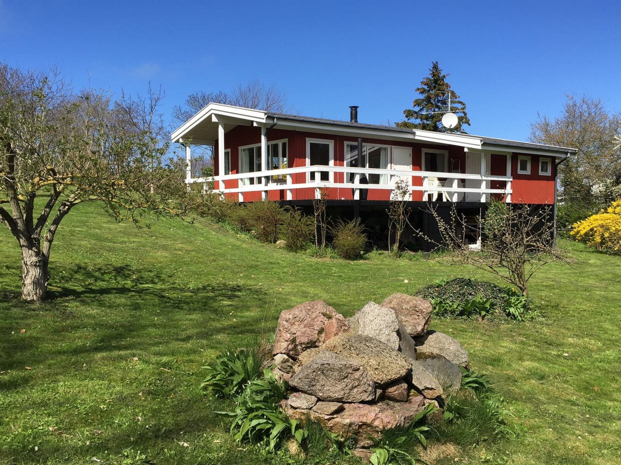 "Hannele" - 200m from the sea - Outside