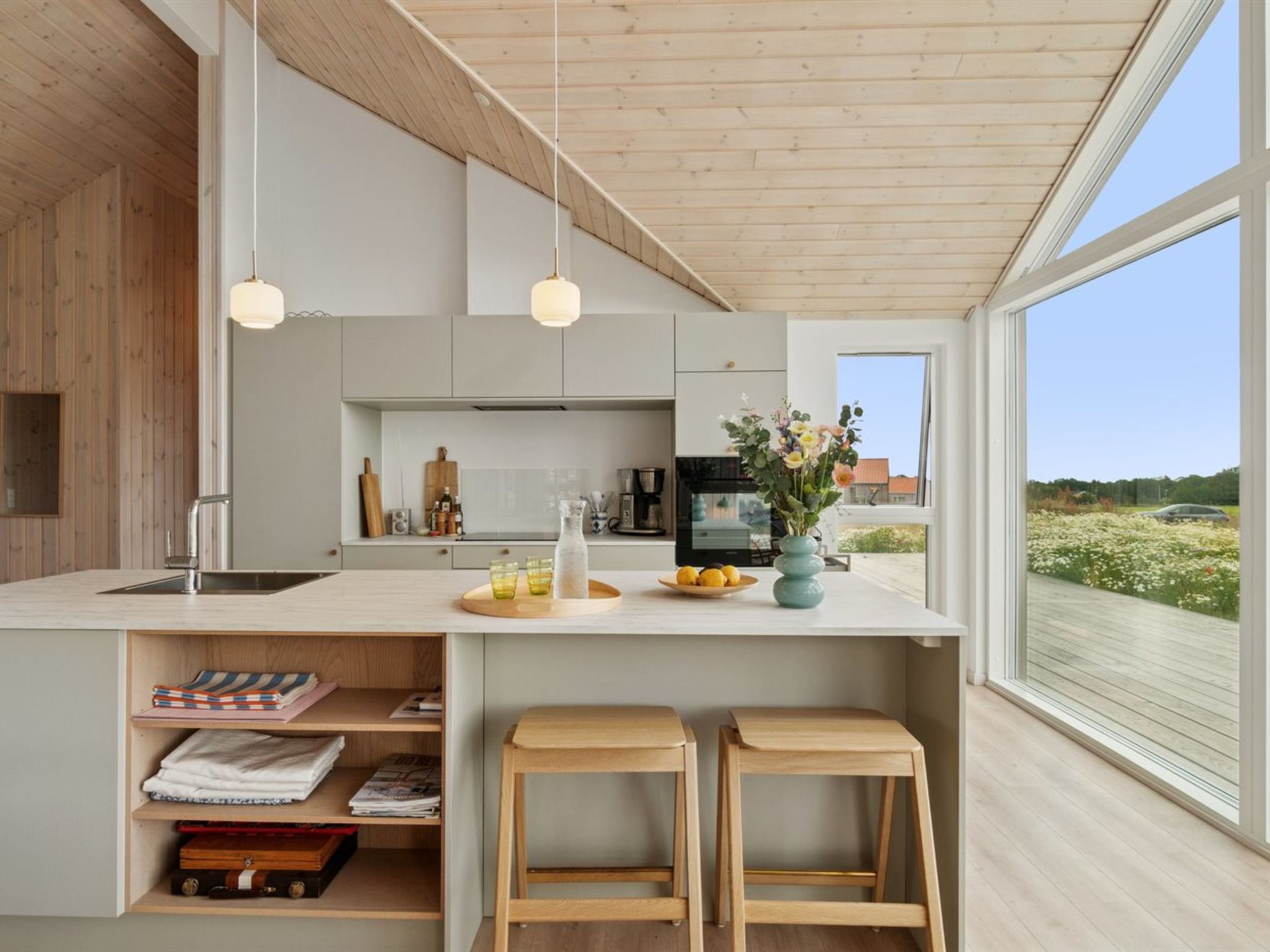 "Pontus" - 500m from the sea-Binnen