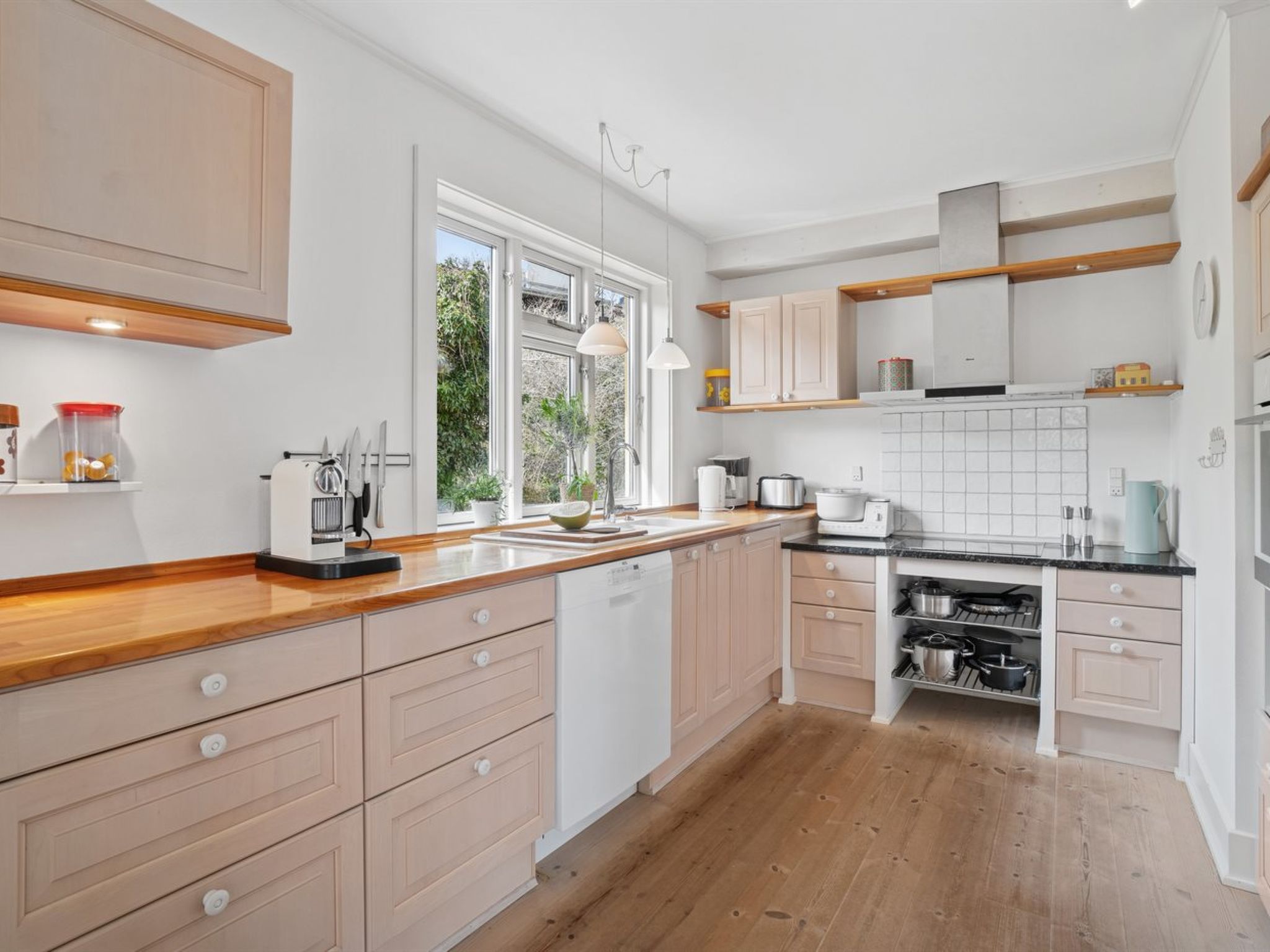 "Taja" - 170m from the sea - Drinnen