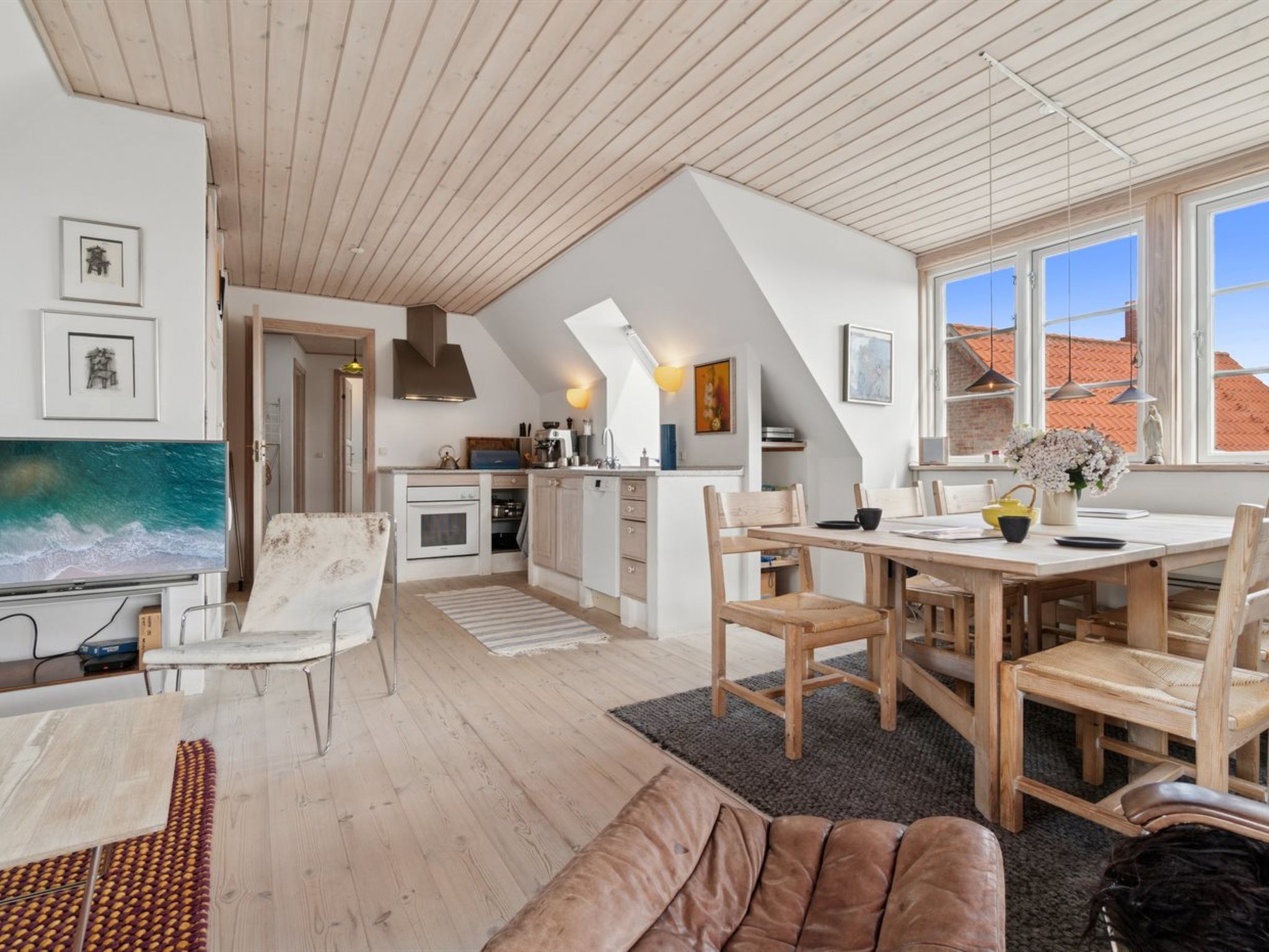 "Habbo" - 300m from the sea - Binnen