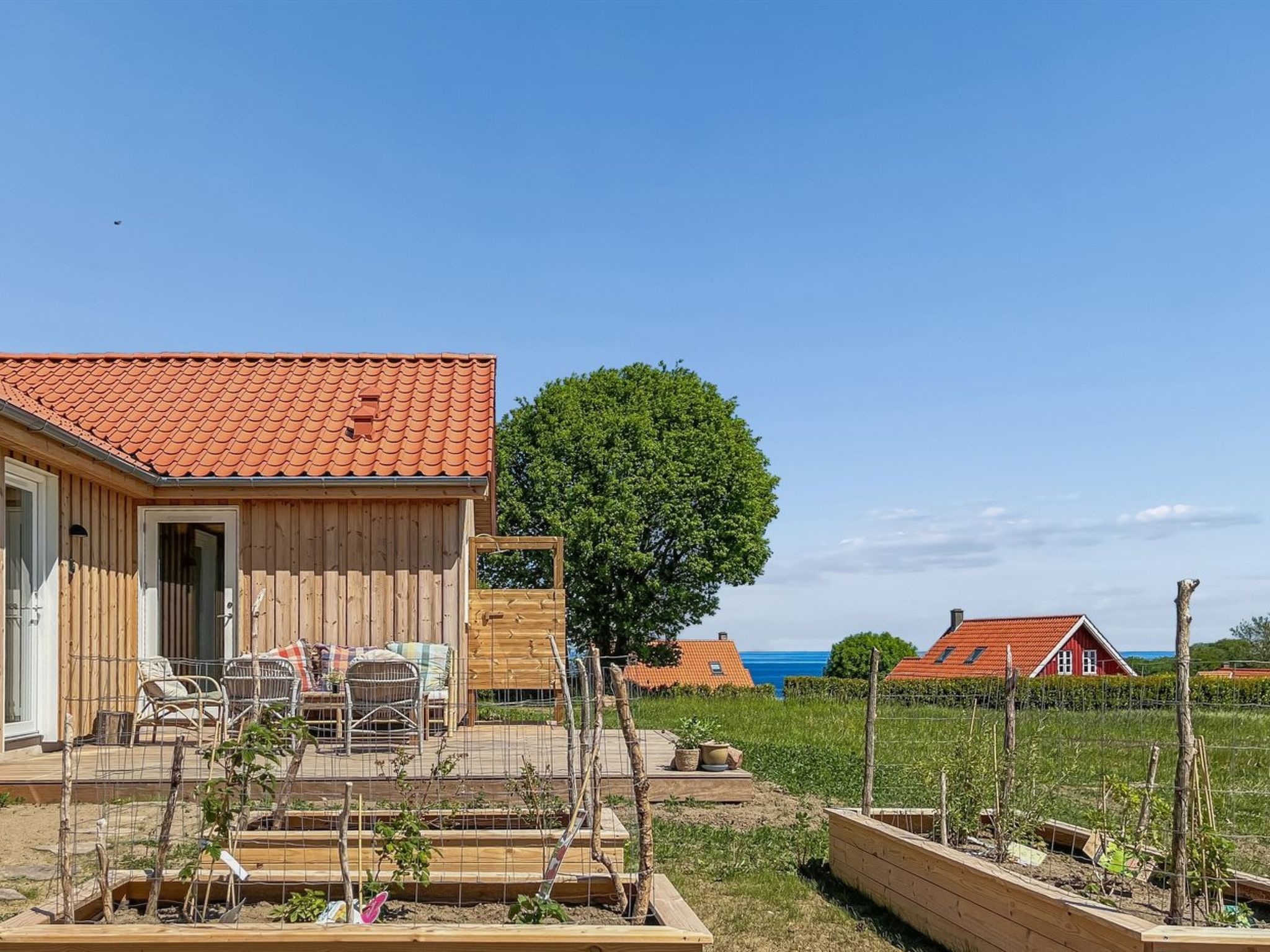 "Nani" - 500m from the sea