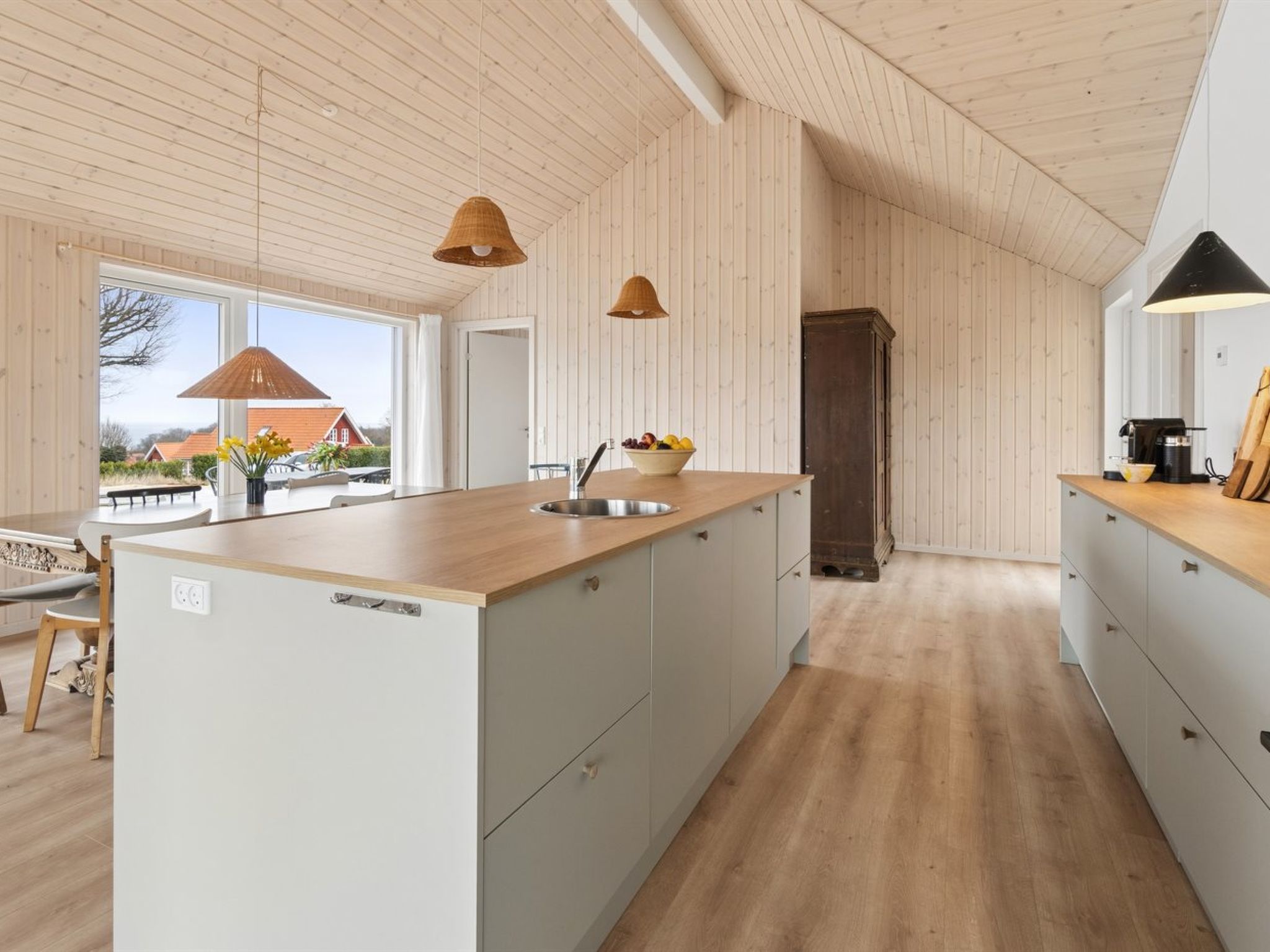 "Nani" - 500m from the sea - Binnen