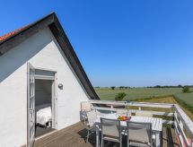 Sfeervol vakantiehuis met open haard in Østermarie - thumbnail 2