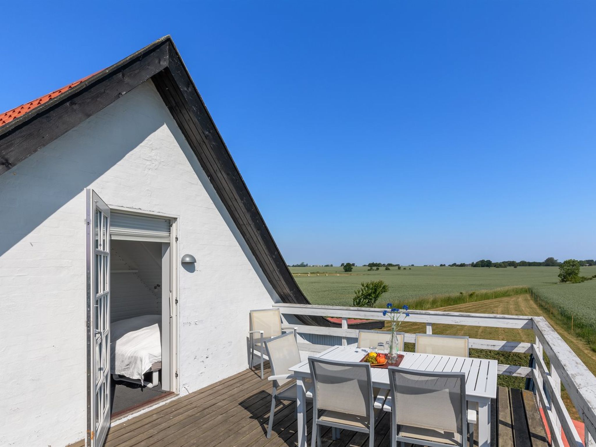 "Nilia" - 3.5km from the sea