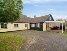 "Edele" - 3.8km from the sea