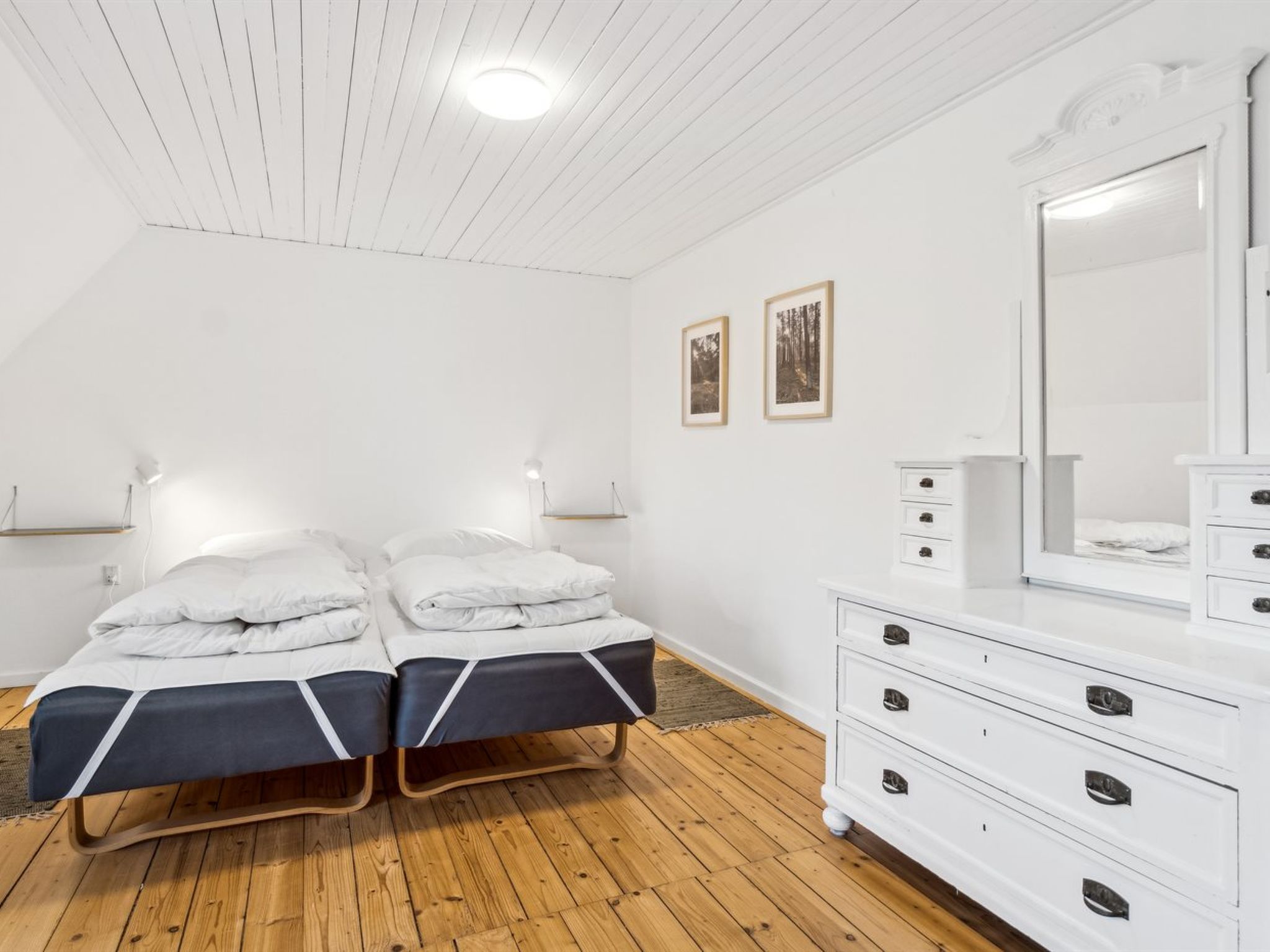 "Garbine" - 1.5km from the sea - Binnen