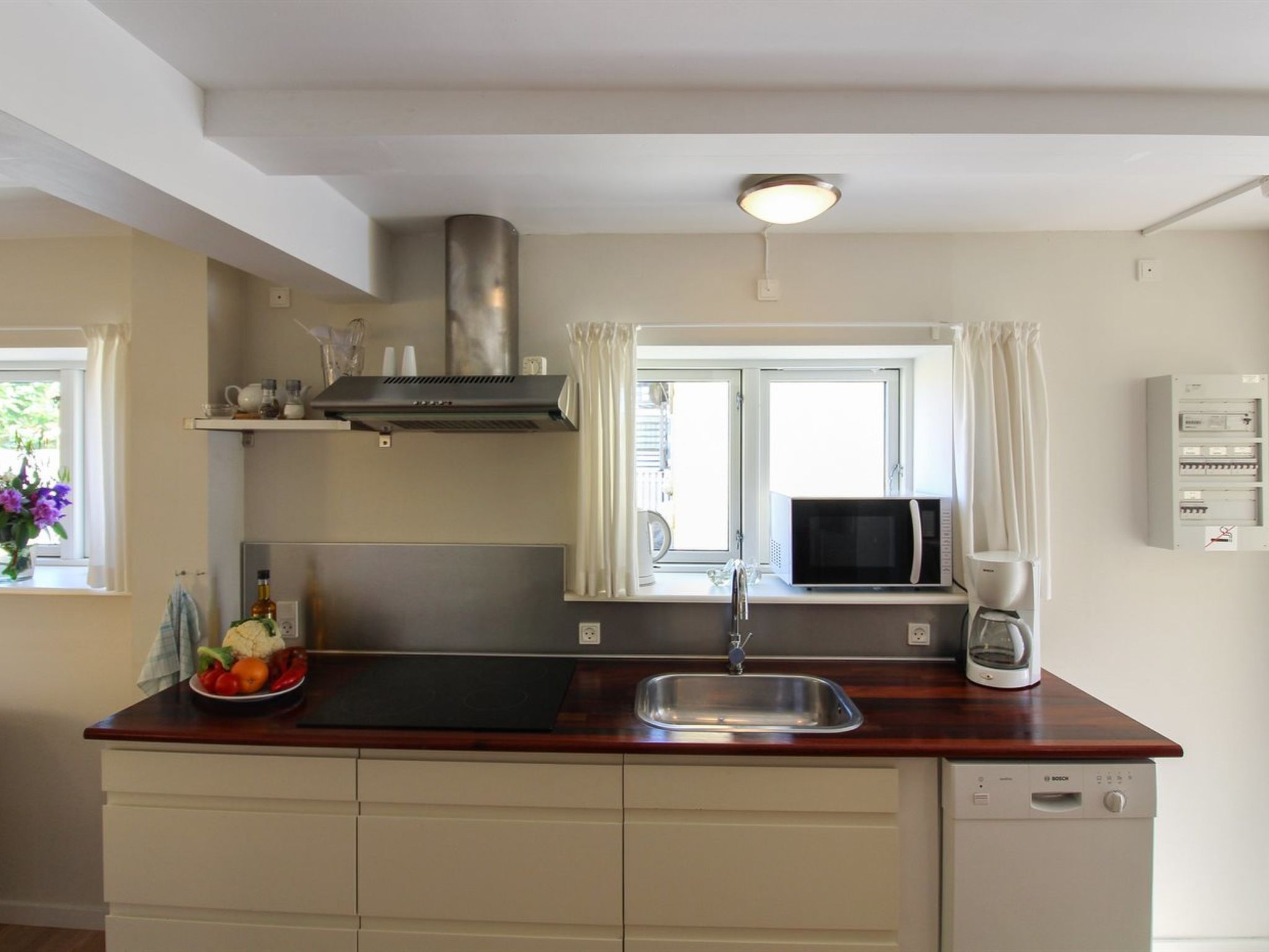 "Amaia" - 500m from the sea - Binnen