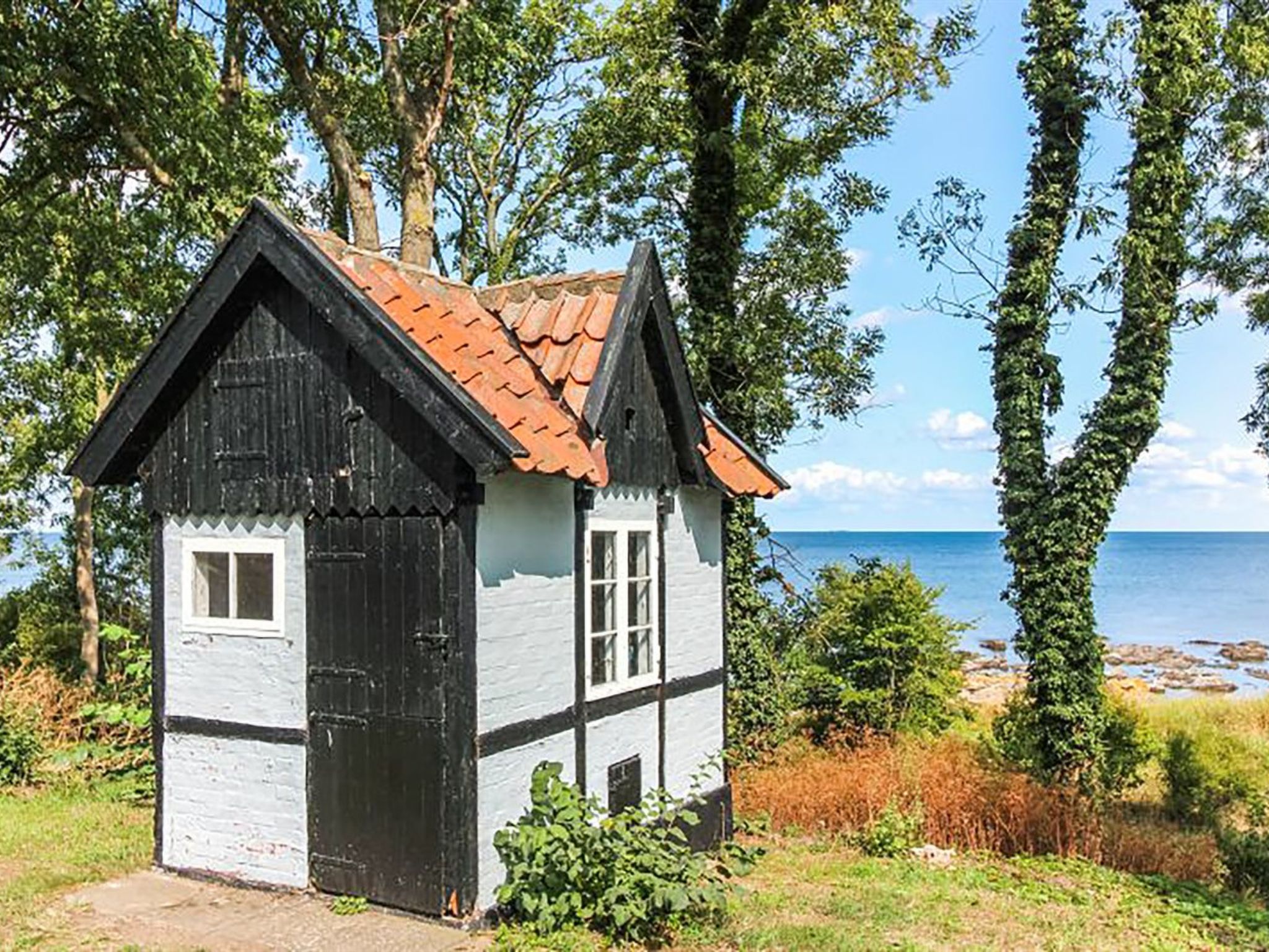 "Nyyrikki" - 100m from the sea