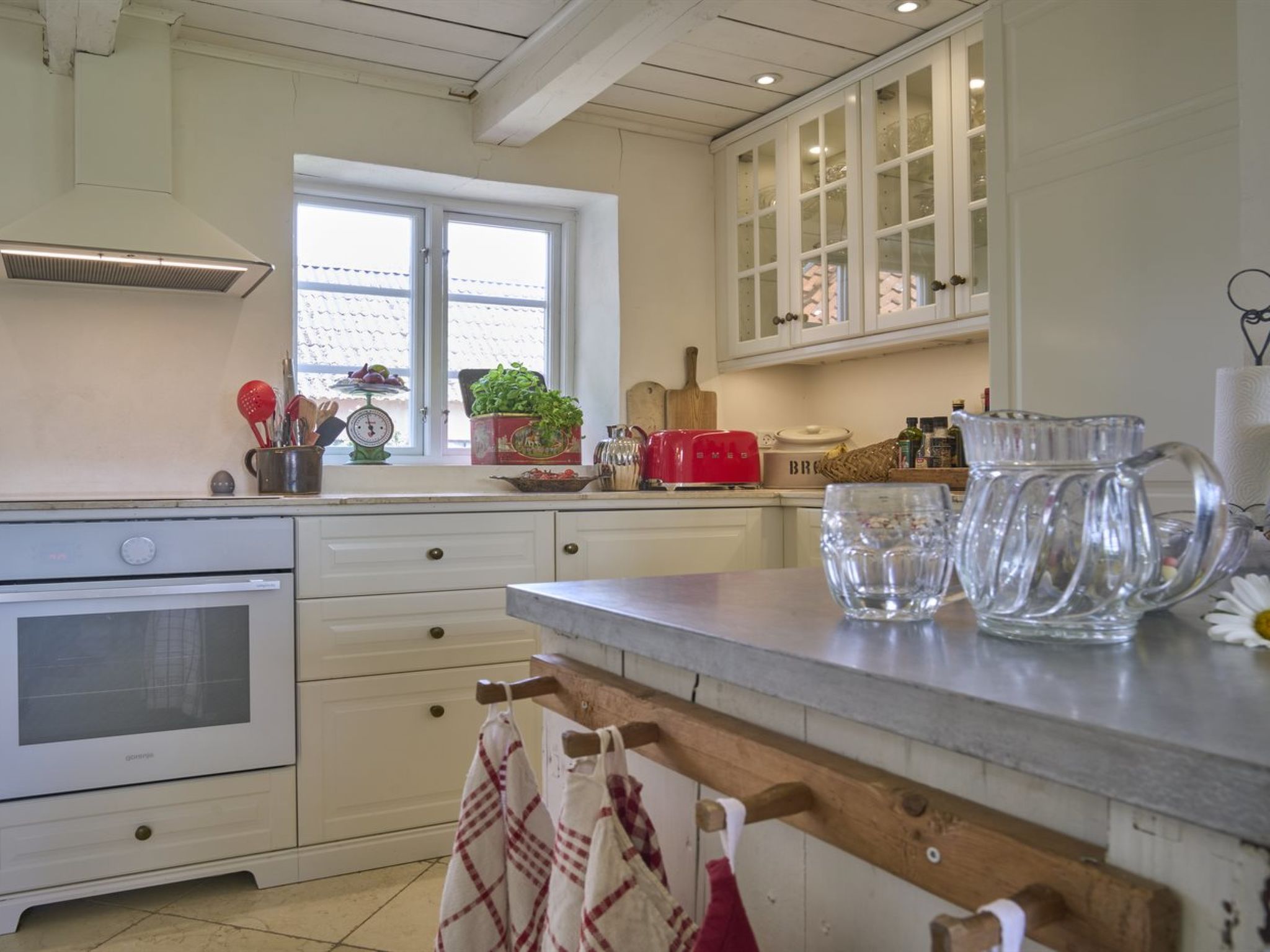 "Merrit" - 250m from the sea - Binnen