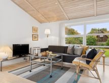 4-persoons vakantiehuis met open haard in Gudhjem aan zee - thumbnail 2