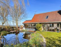 Op 600 m van zee: ruim appartement in Gudhjem voor 6 personen - thumbnail 1