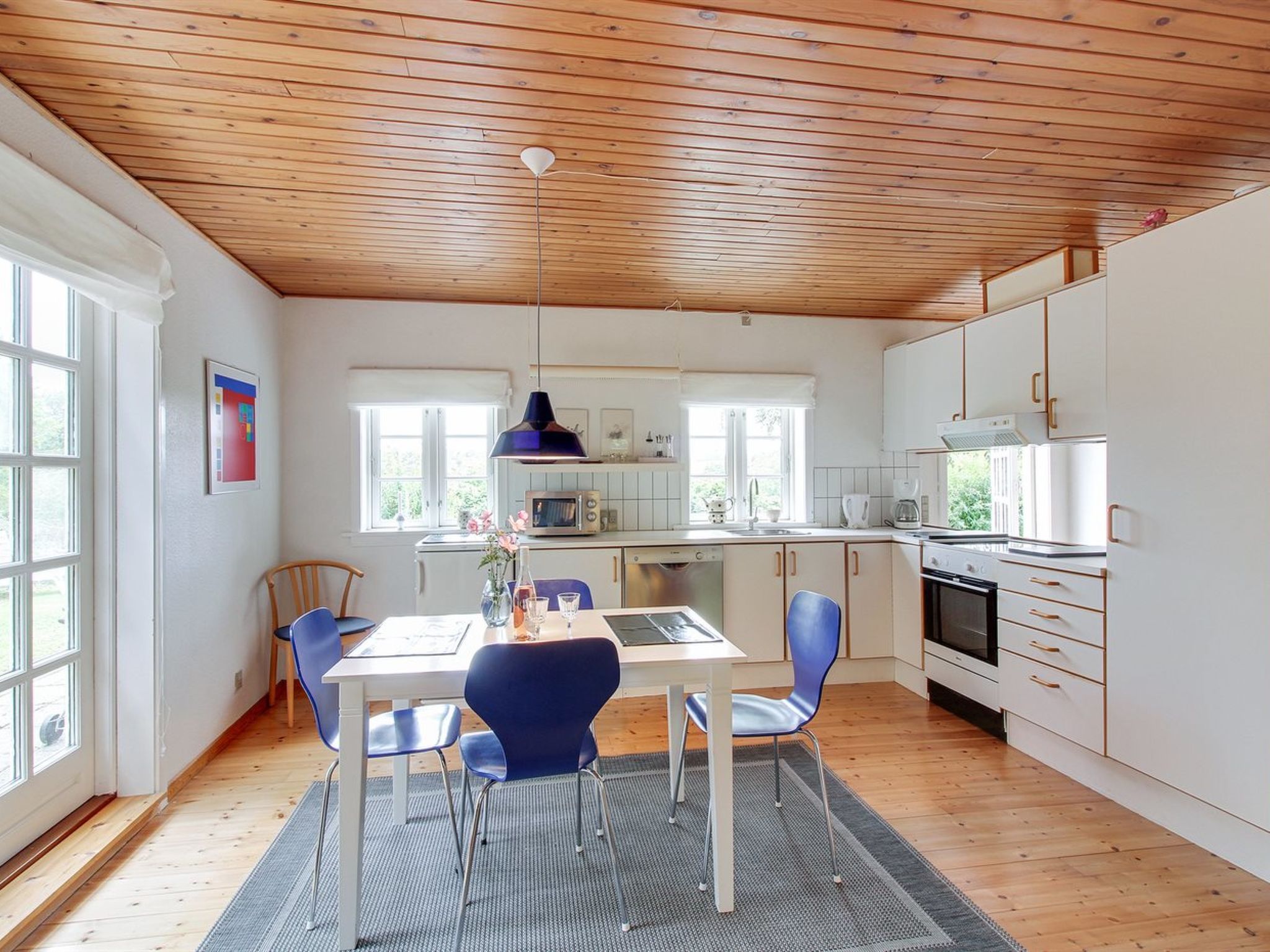 "Kristine" - 4km from the sea - Binnen