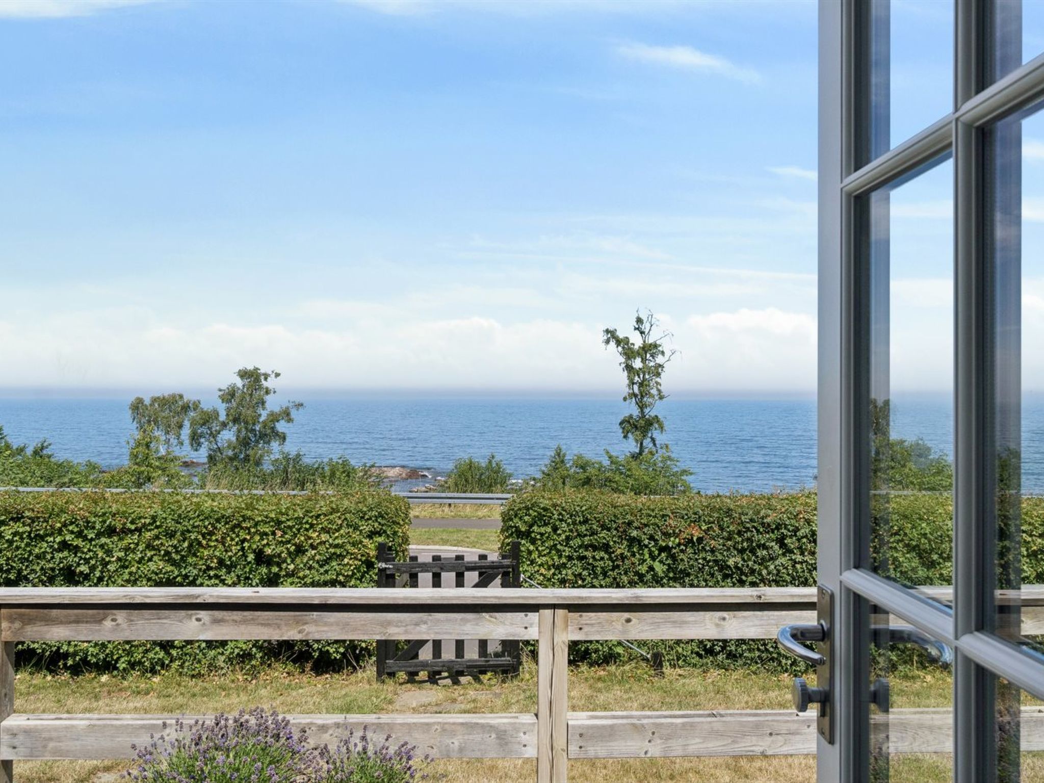 "Fabine" - 50m from the sea - Outside