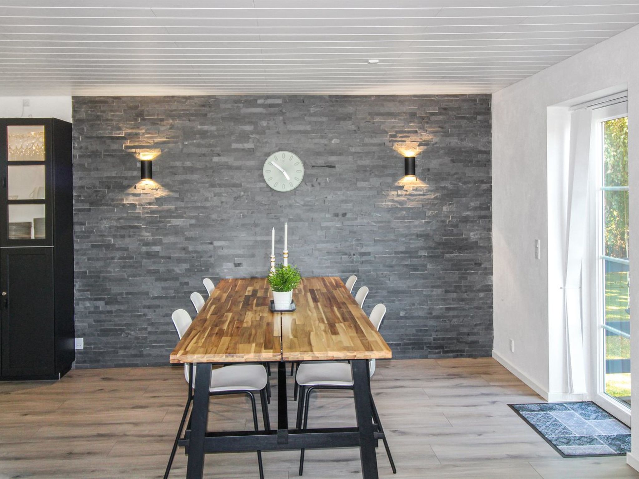 "Rask" - 3km from the sea - Binnen