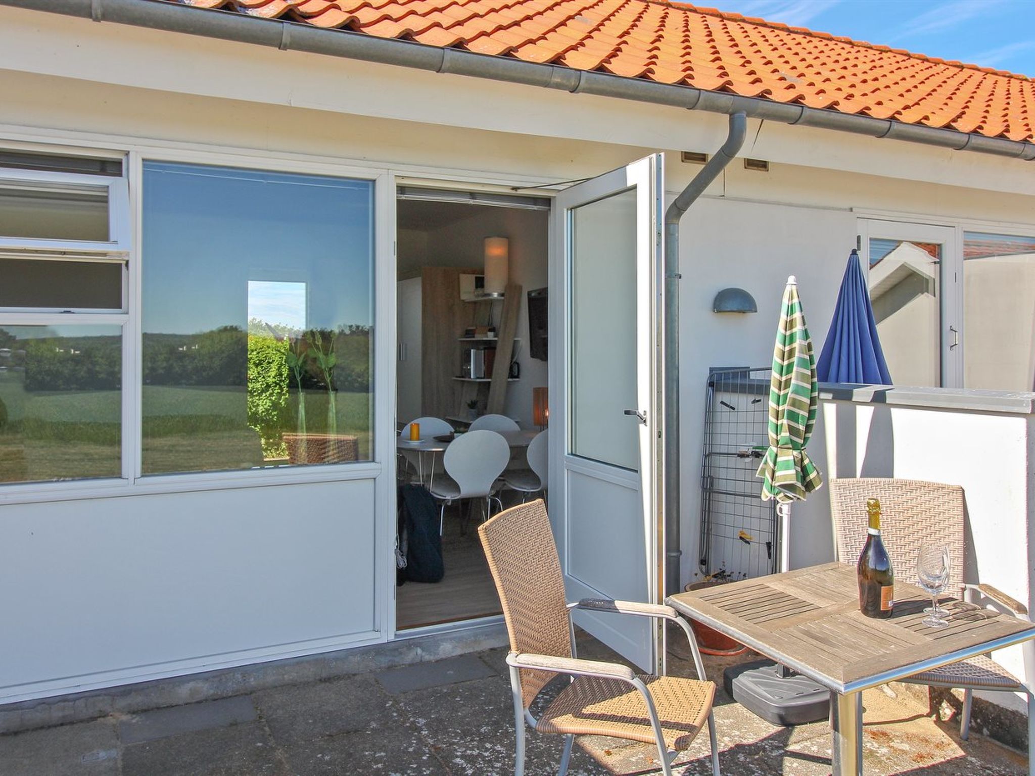 "Annemai" - 500m from the sea - Outside