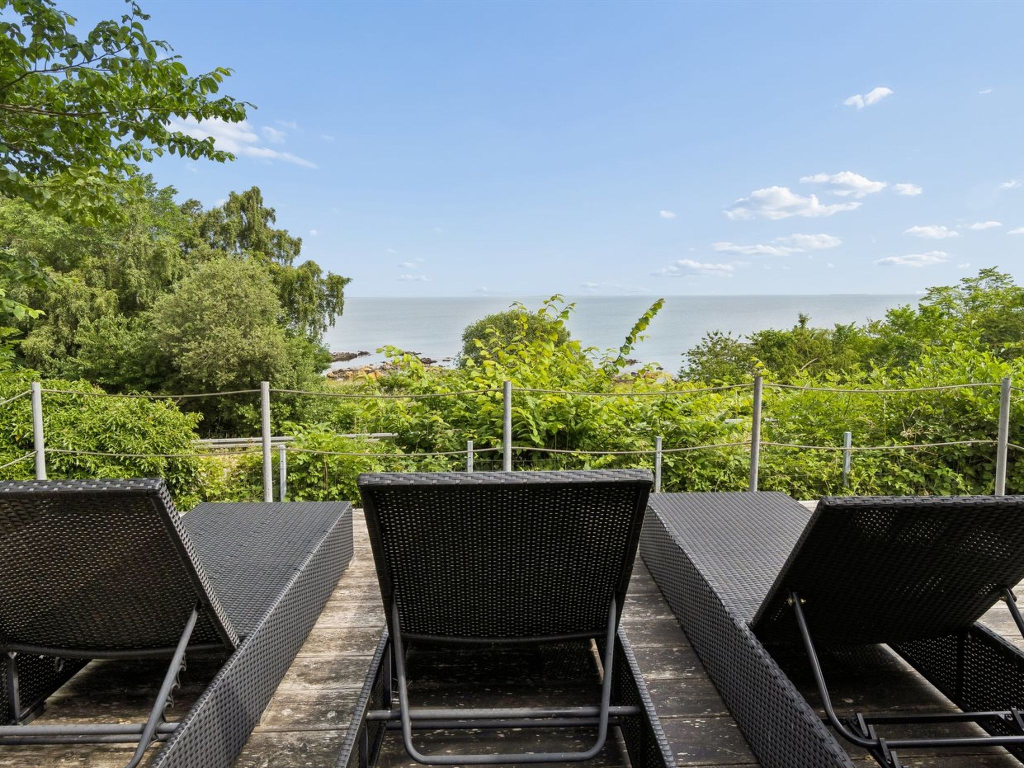 "Ensio" - 150m from the sea - Outside