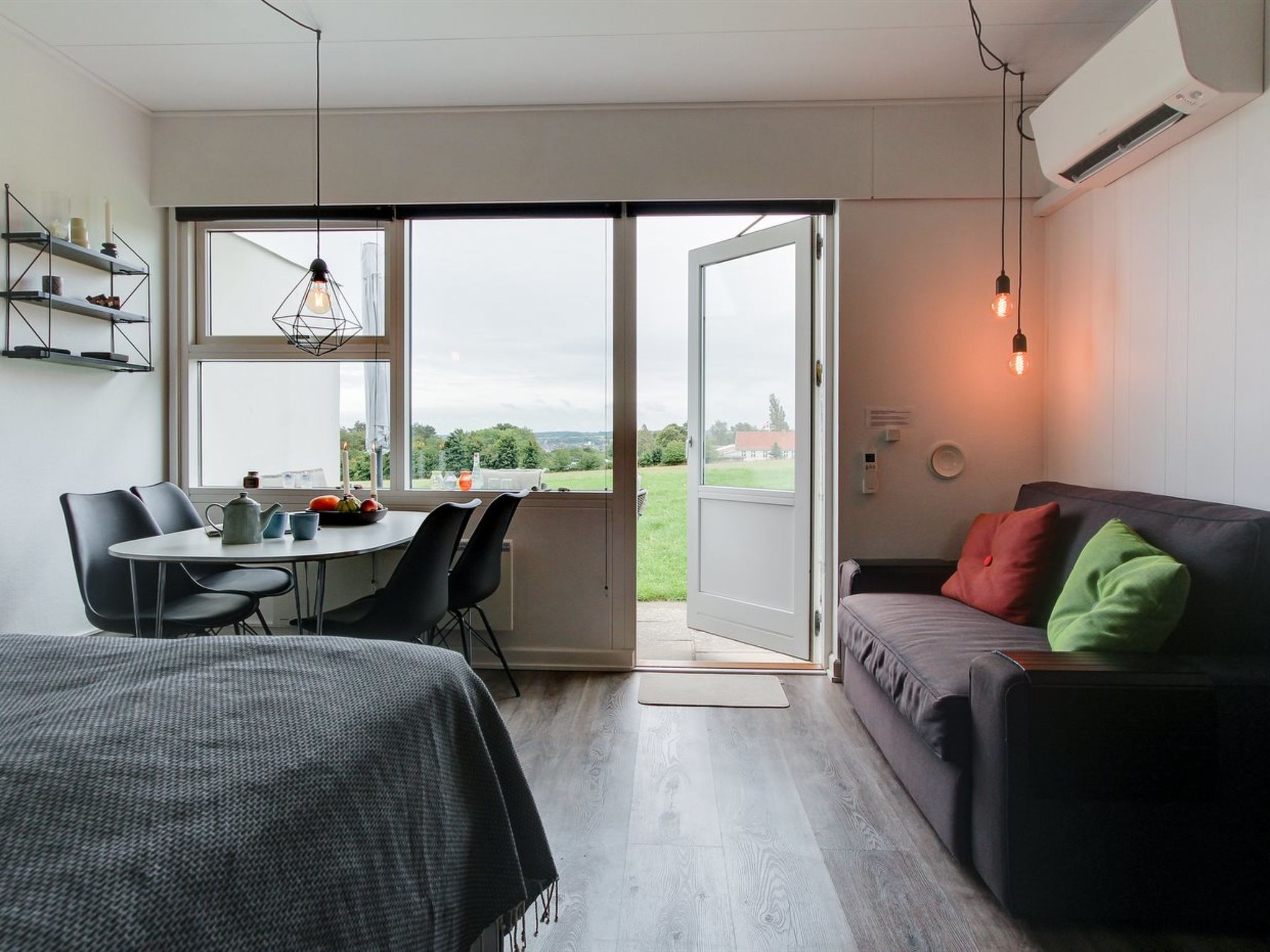 "Atte" - 300m from the sea - Inside