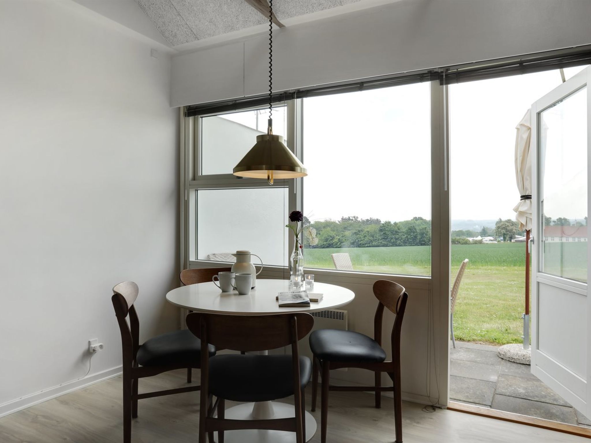 "Roger" - 400m from the sea-Inside